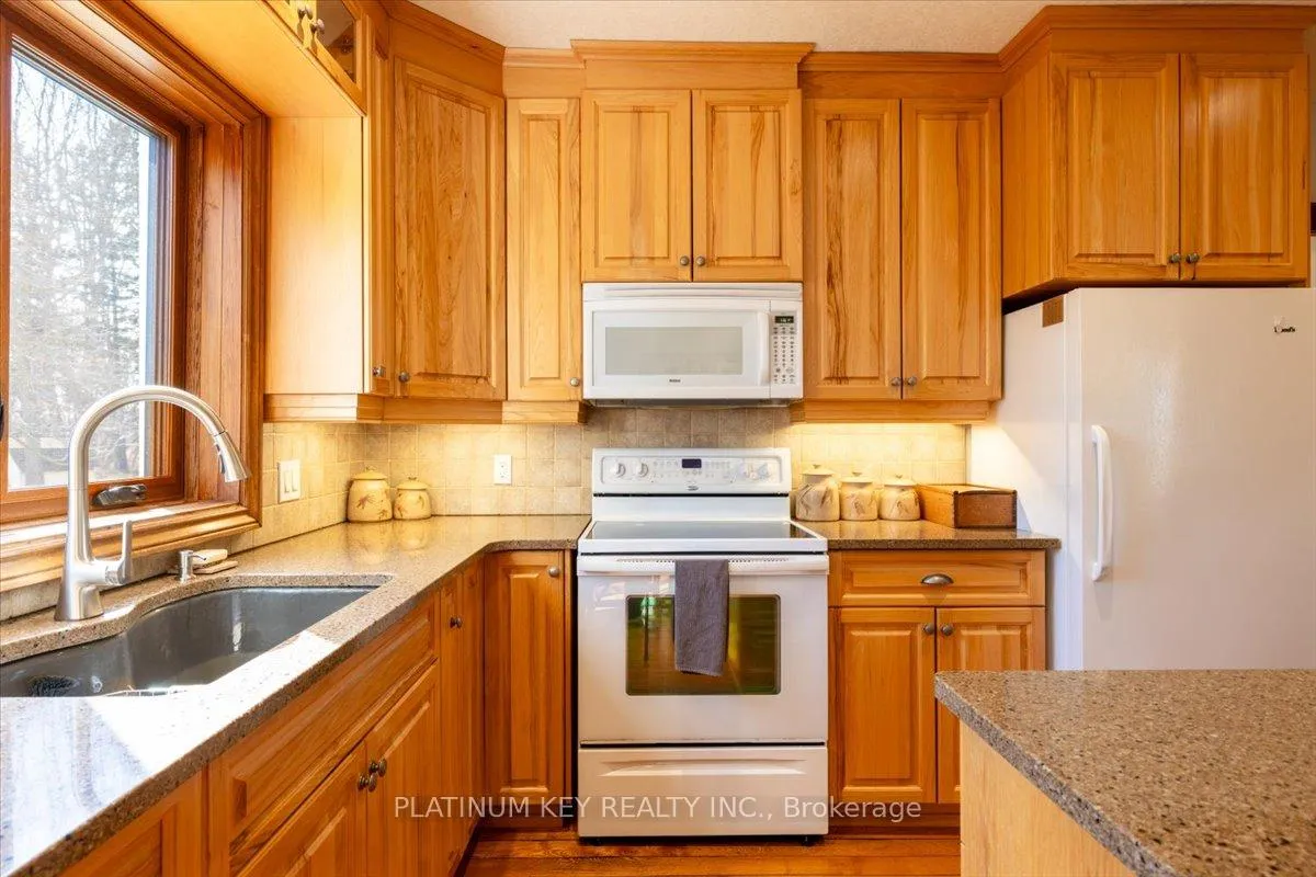 Photo 11 of 23375 McEvoy Road, Strathroy-Caradoc, Mount Brydges — HOMEH