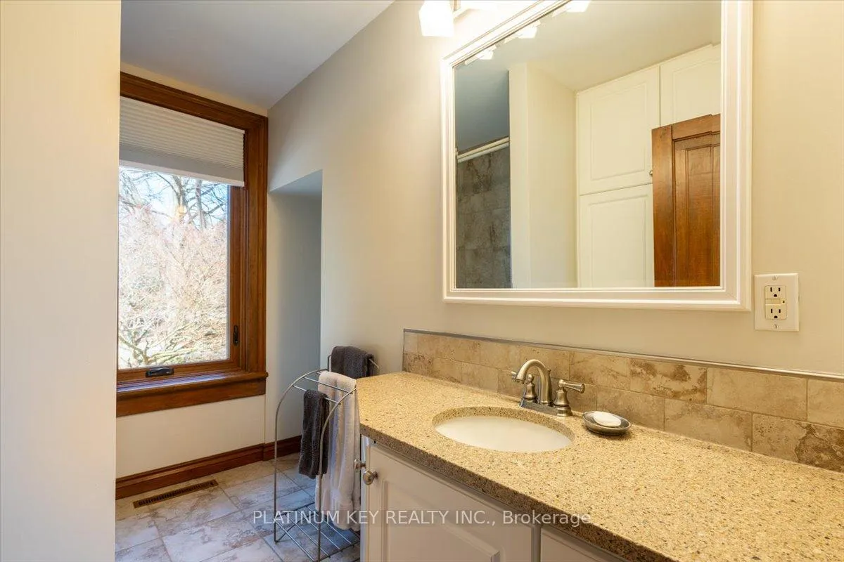 Photo 15 of 23375 McEvoy Road, Strathroy-Caradoc, Mount Brydges — HOMEH