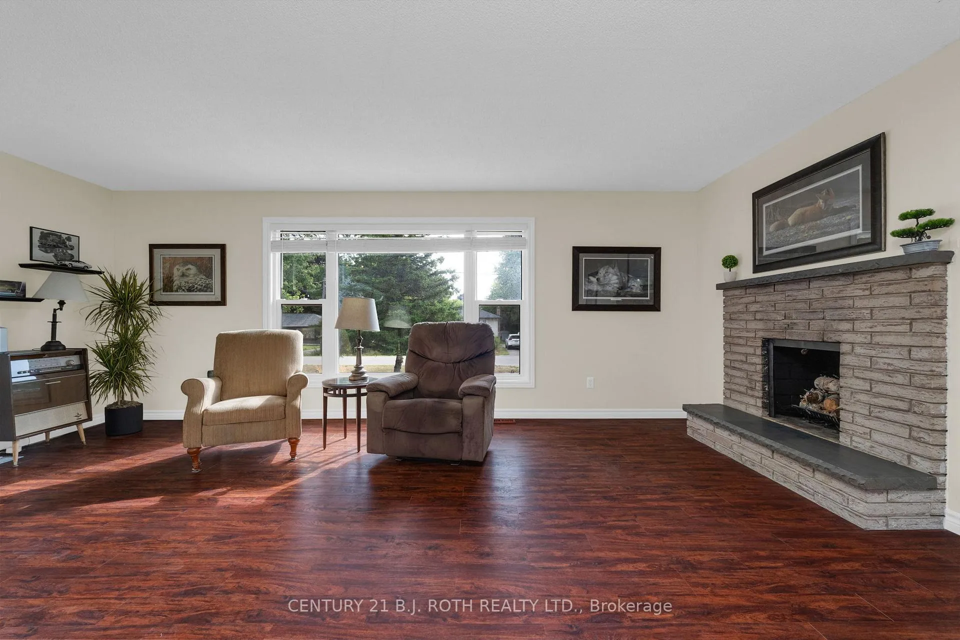 Photo 9 of 2068 Craig Road, Innisfil, Alcona — HOMEH