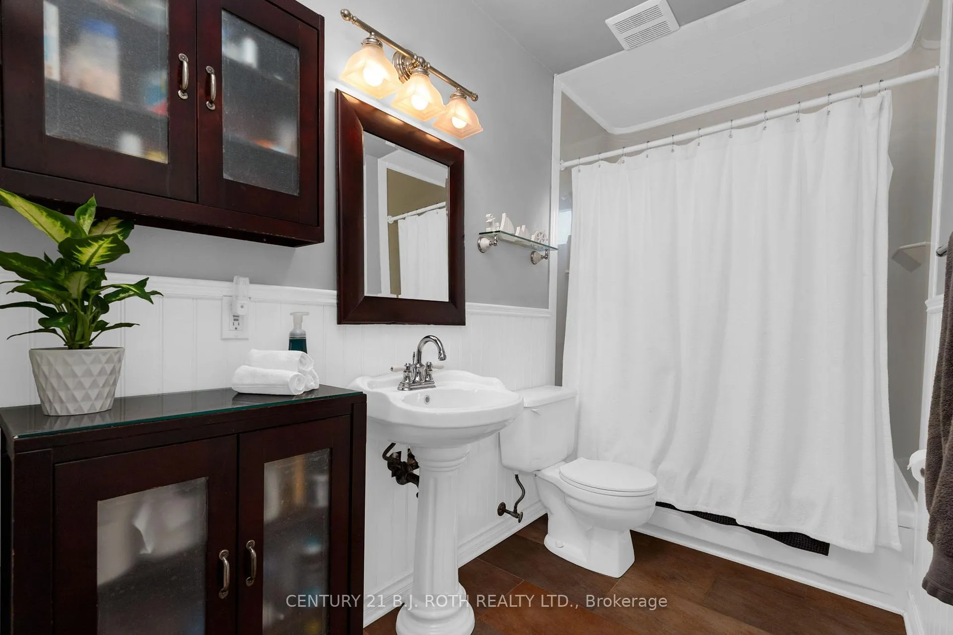 Photo 17 of 2068 Craig Road, Innisfil, Alcona — HOMEH