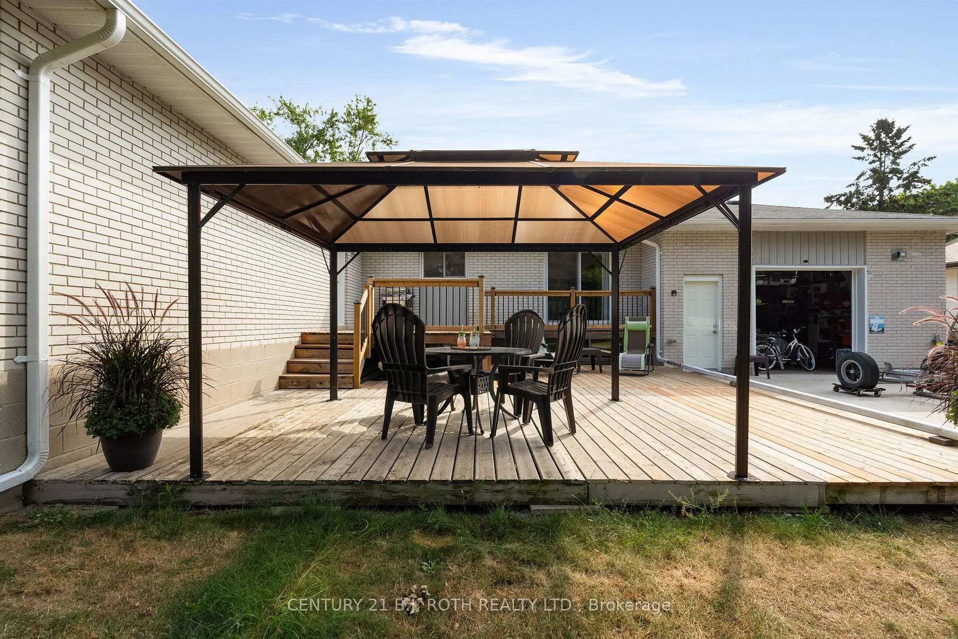 Photo 23 of 2068 Craig Road, Innisfil, Alcona — HOMEH