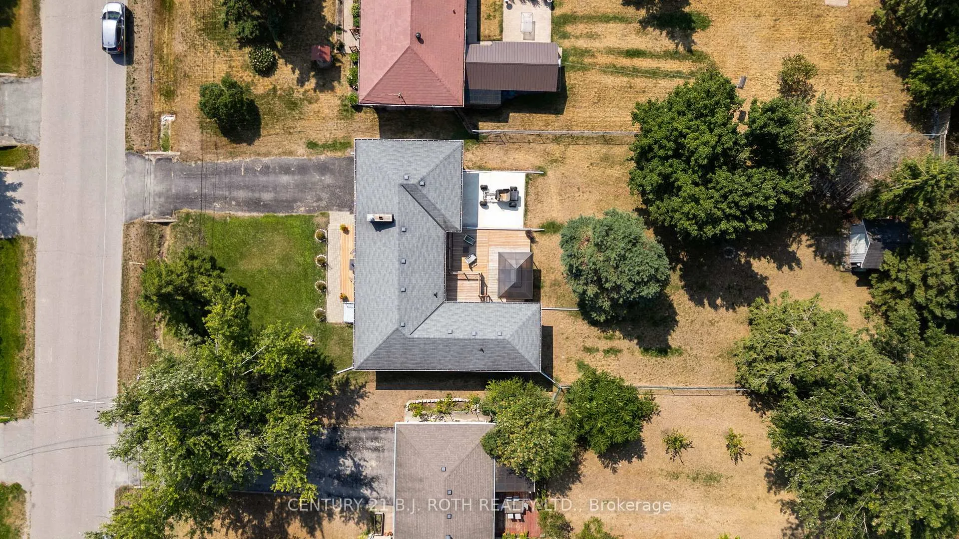 Photo 32 of 2068 Craig Road, Innisfil, Alcona — HOMEH