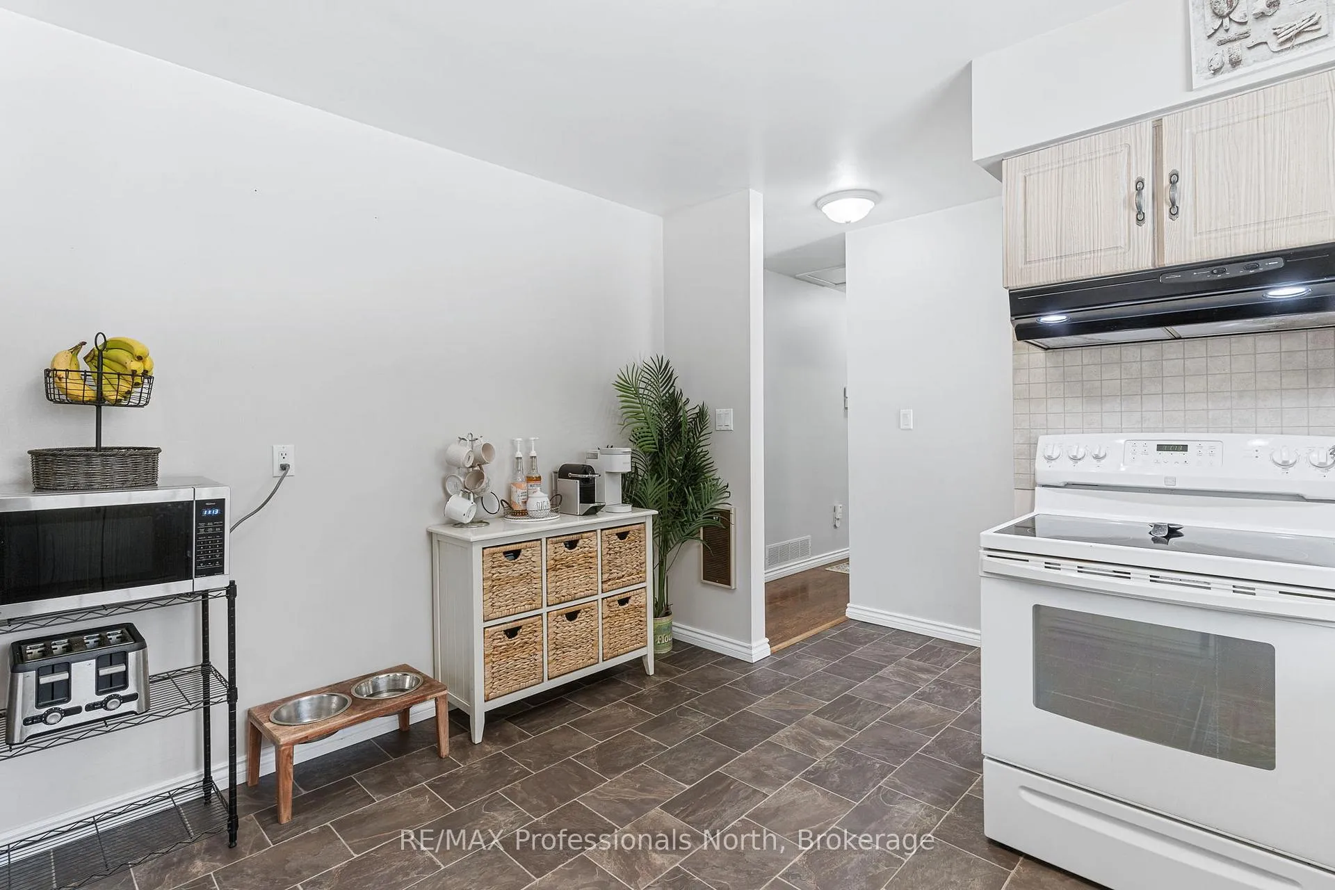 Photo 18 of 7 Winchester Street, Minden Hills, Anson — HOMEH