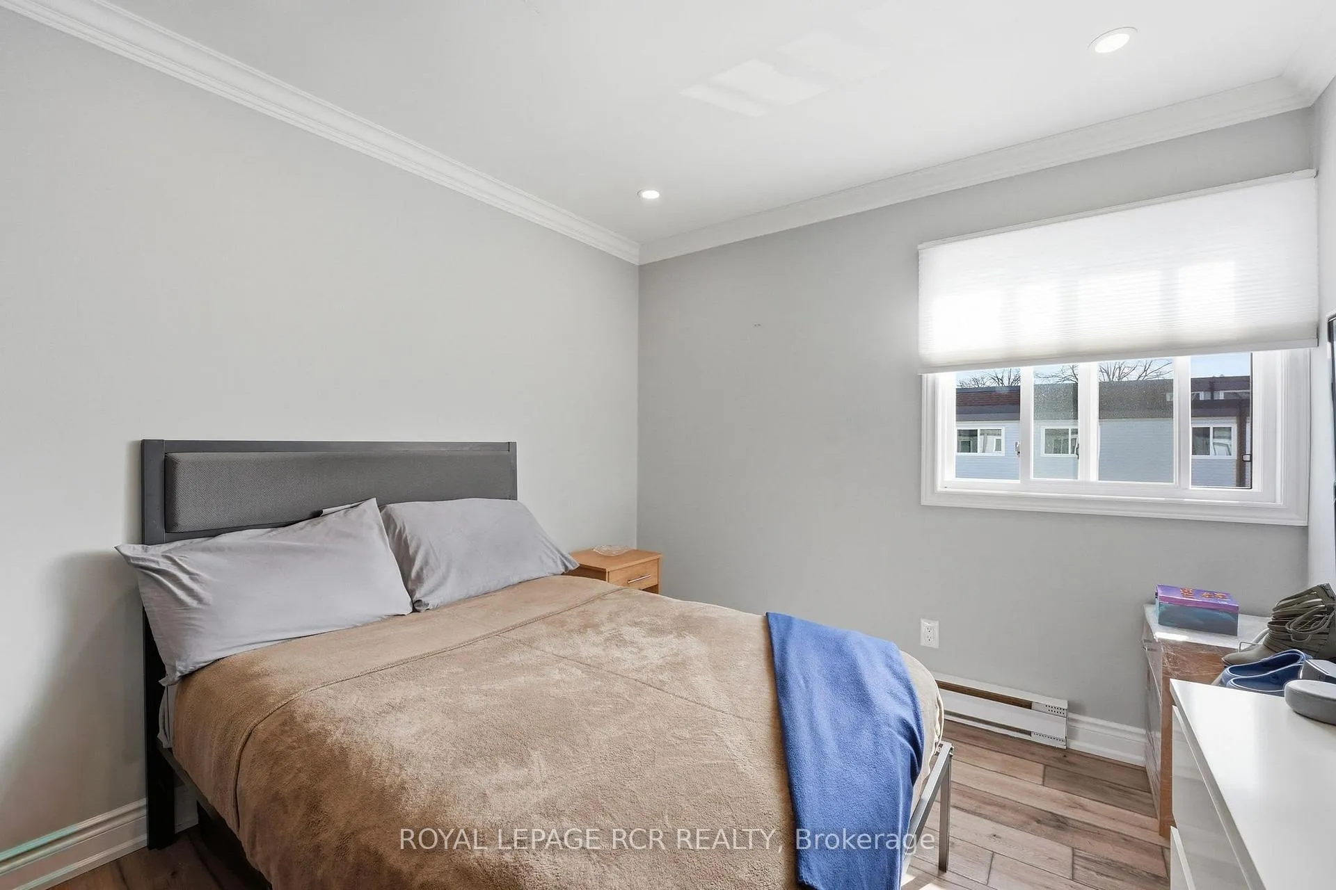 Photo 11 of Unit 28, 155 Milestone Crescent, Aurora, Aurora Village — HOMEH