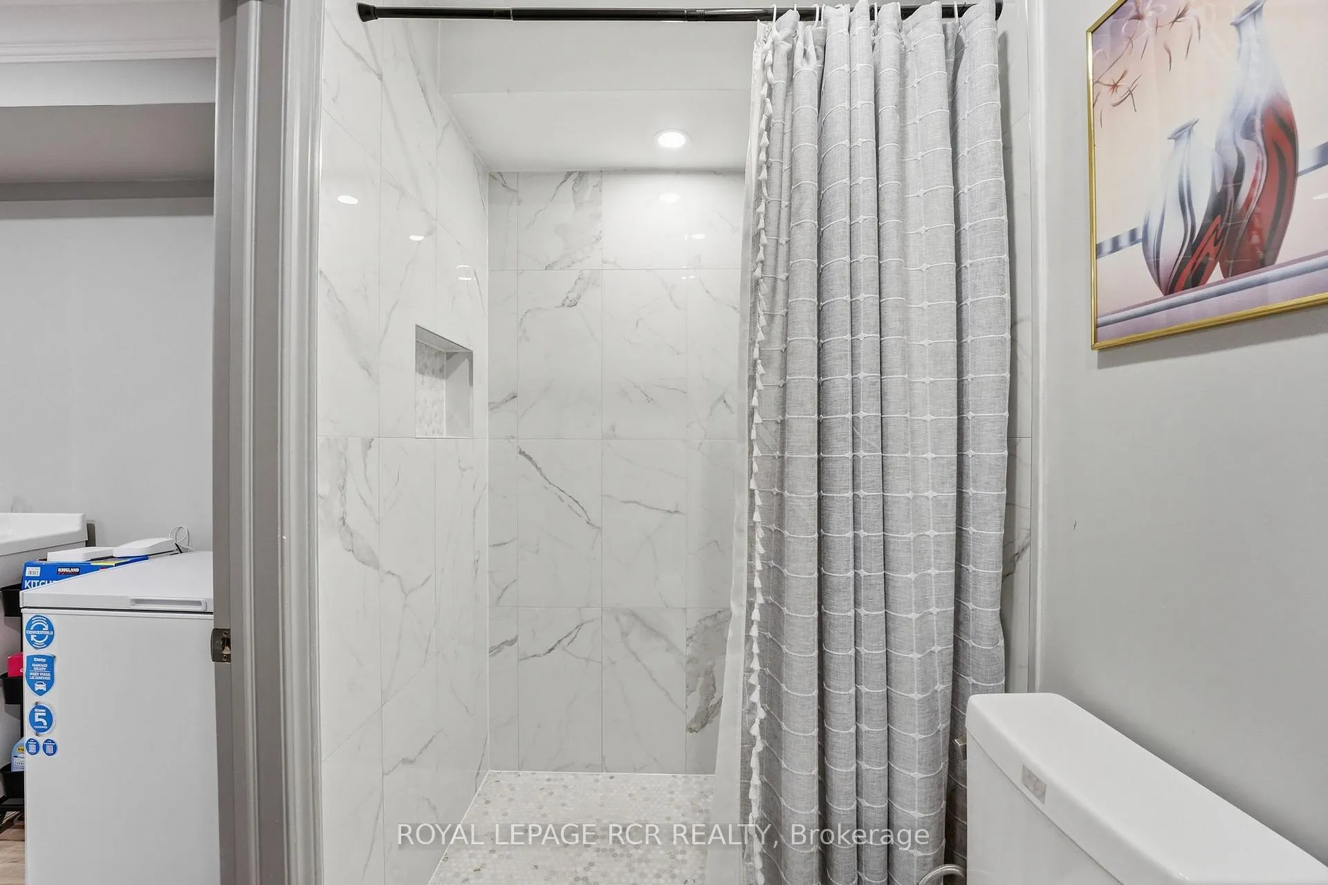 Photo 20 of Unit 28, 155 Milestone Crescent, Aurora, Aurora Village — HOMEH