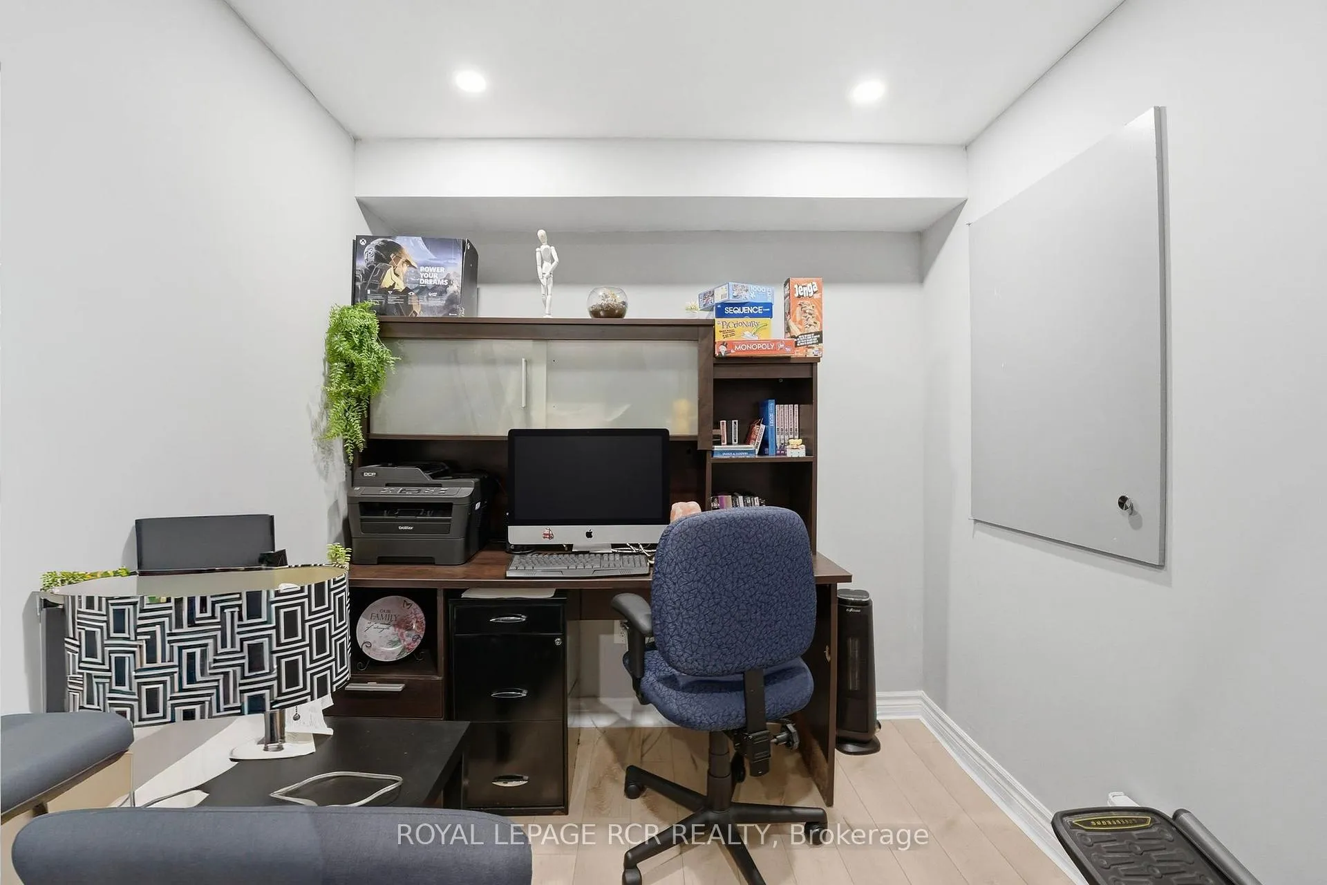 Photo 21 of Unit 28, 155 Milestone Crescent, Aurora, Aurora Village — HOMEH