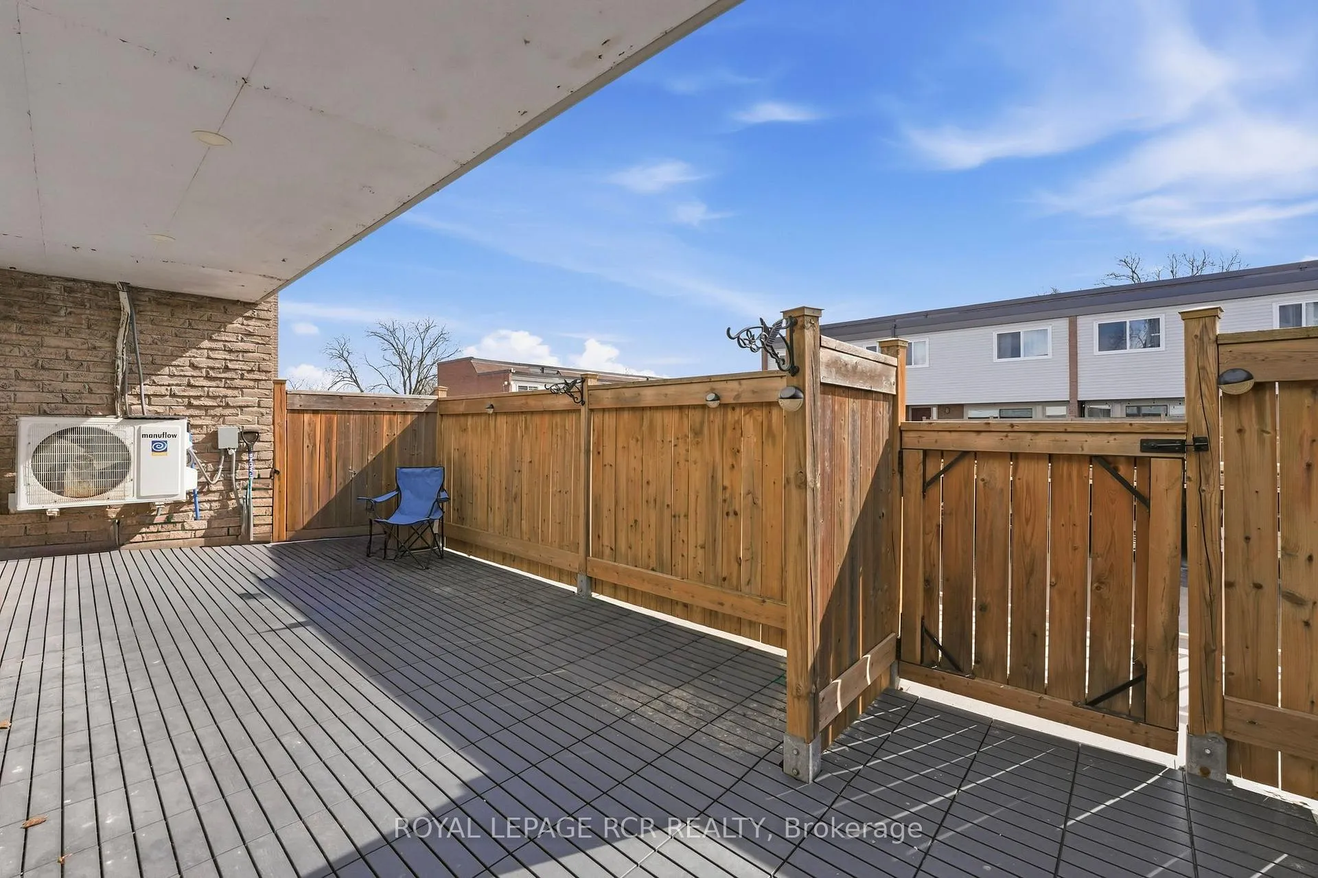 Photo 24 of Unit 28, 155 Milestone Crescent, Aurora, Aurora Village — HOMEH