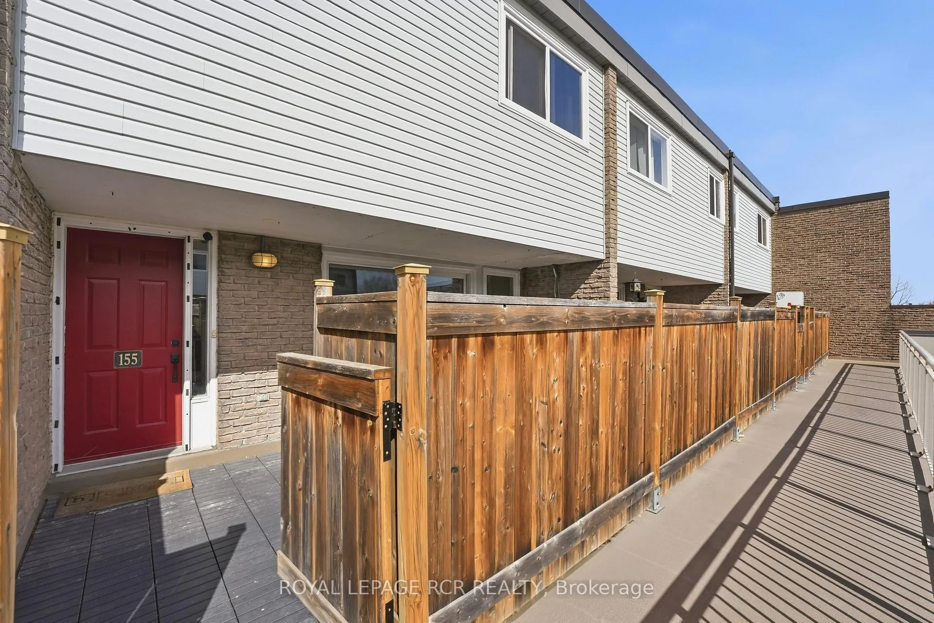 Photo 25 of Unit 28, 155 Milestone Crescent, Aurora, Aurora Village — HOMEH
