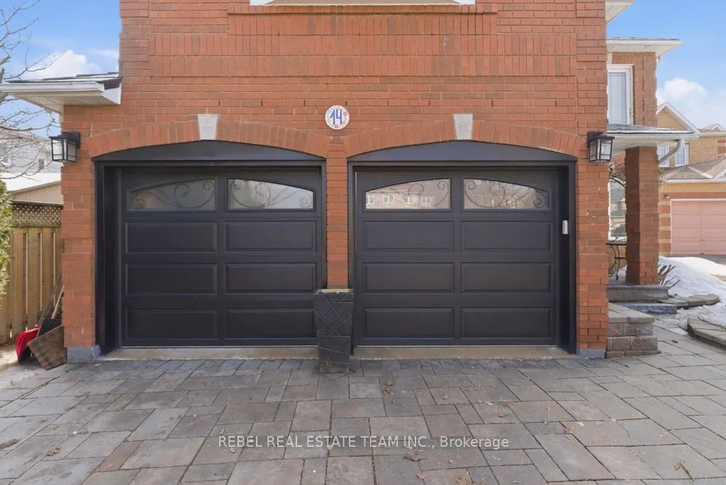 Photo 2 of 14 Oldfield Court, Ajax, Central West — HOMEH