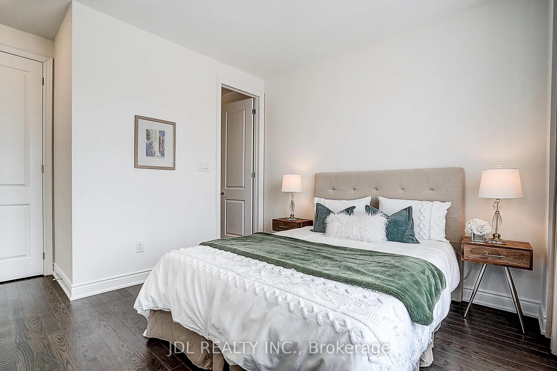 Photo 6 of 3574 Bur Oak Avenue, Markham, Cornell — HOMEH
