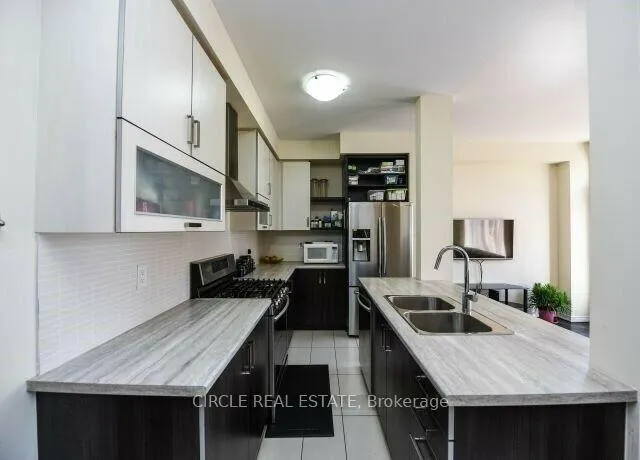 Photo 5 of 601 Remembrance Road, Brampton, Northwest Brampton — HOMEH