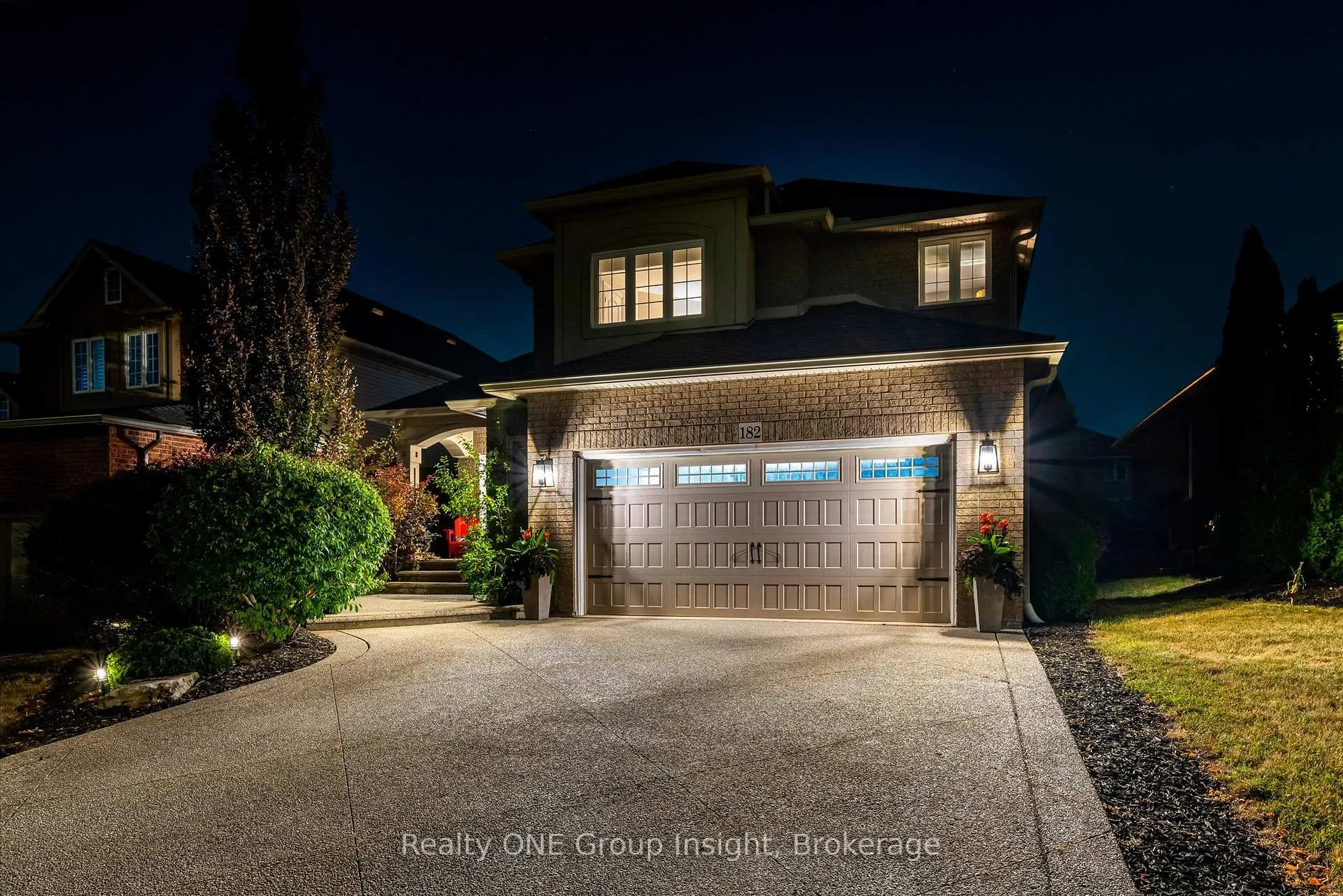 Photo 1 of 182 Silverlace Circle, Hamilton, Stoney Creek — HOMEH