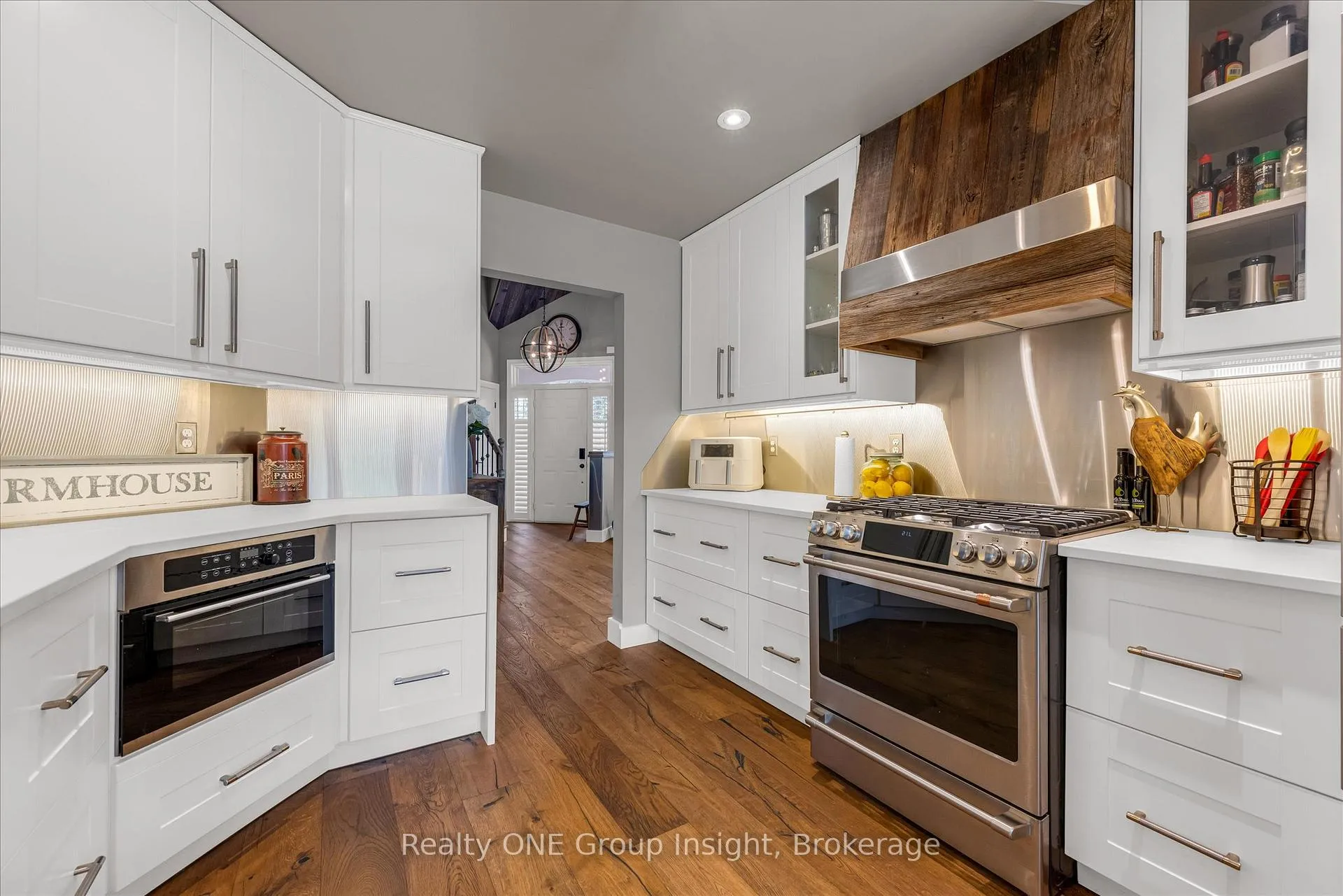 Photo 10 of 182 Silverlace Circle, Hamilton, Stoney Creek — HOMEH