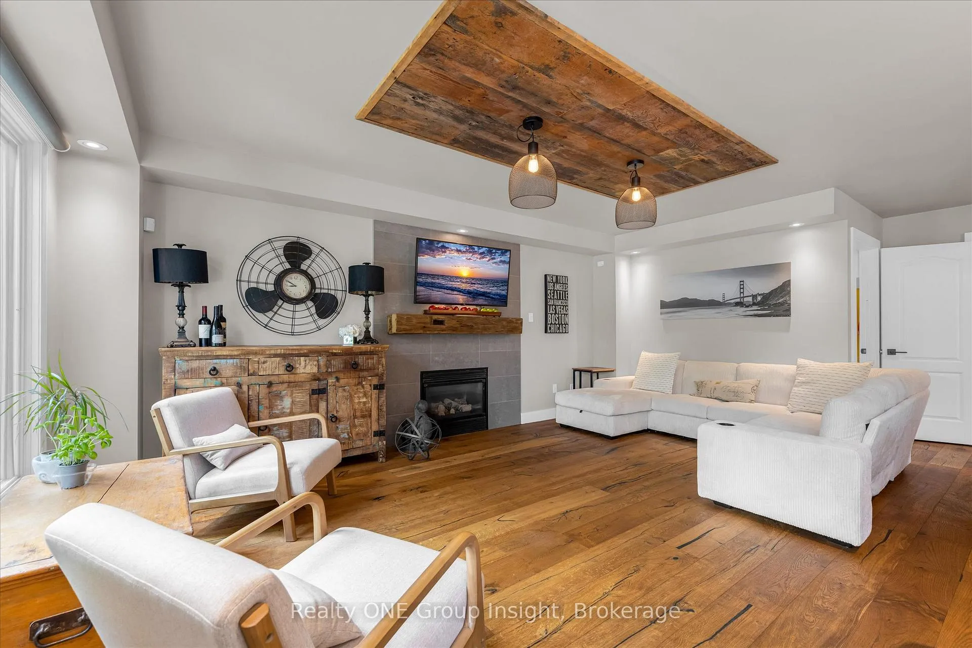 Photo 12 of 182 Silverlace Circle, Hamilton, Stoney Creek — HOMEH