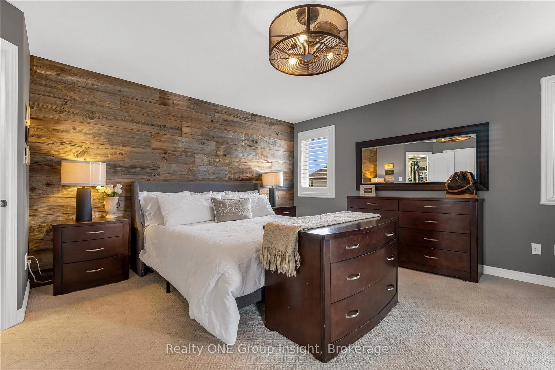 Photo 16 of 182 Silverlace Circle, Hamilton, Stoney Creek — HOMEH