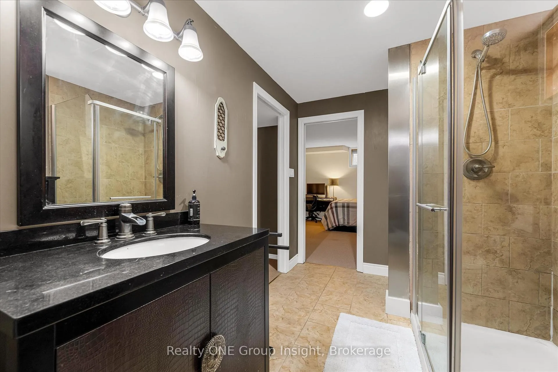 Photo 28 of 182 Silverlace Circle, Hamilton, Stoney Creek — HOMEH
