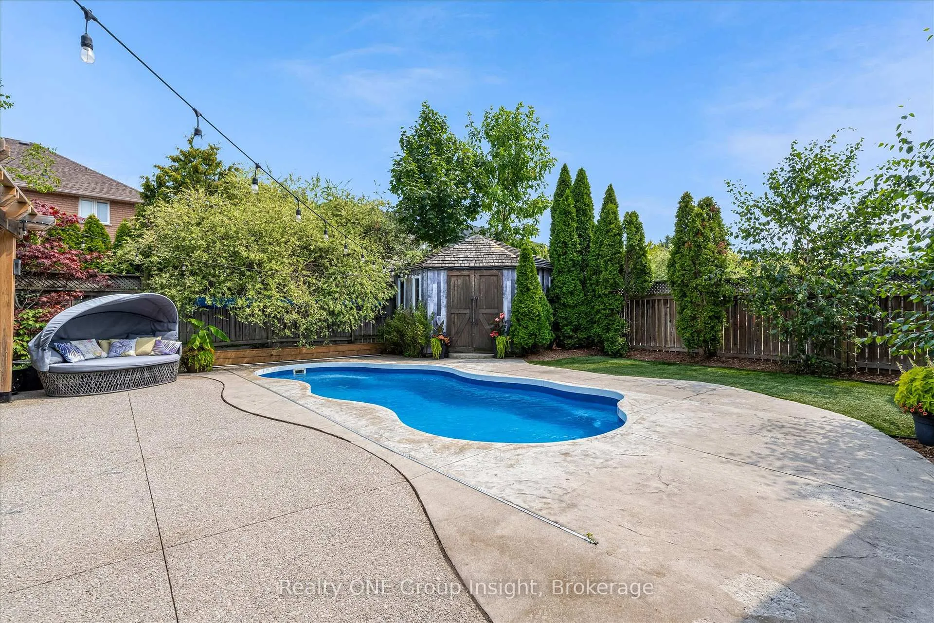 Photo 30 of 182 Silverlace Circle, Hamilton, Stoney Creek — HOMEH