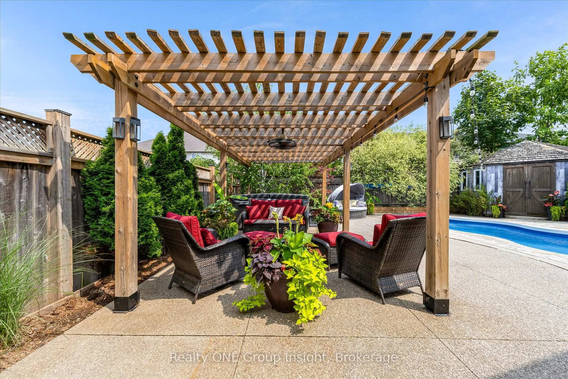 Photo 31 of 182 Silverlace Circle, Hamilton, Stoney Creek — HOMEH