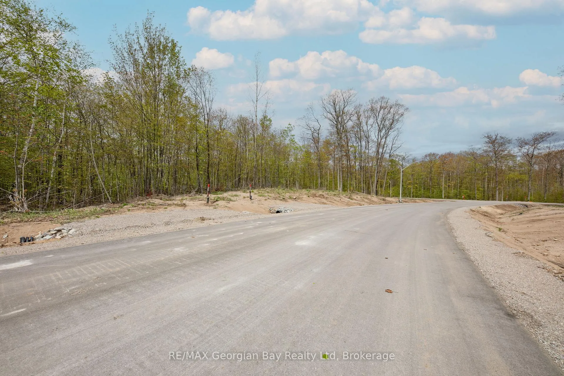 Photo 10 of 39 Explorers Landing, Tiny, Rural Tiny — HOMEH