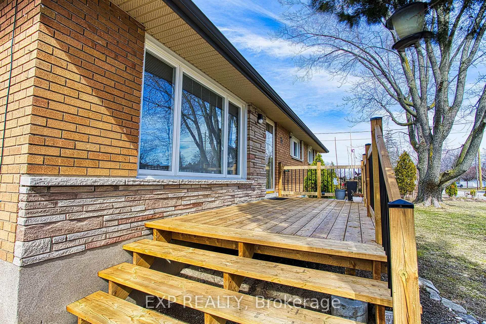 Photo 3 of Unit Upper Level, 71 East Street, Hamilton, Winona Park — HOMEH