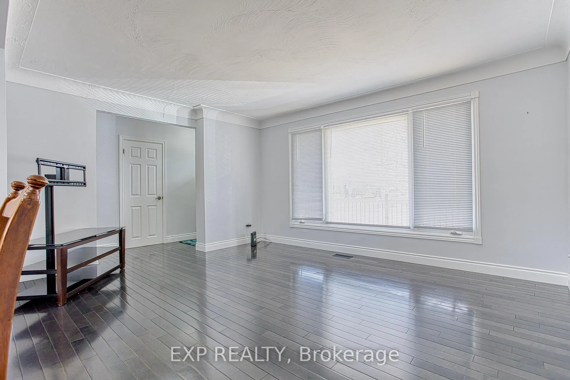 Photo 9 of Unit Upper Level, 71 East Street, Hamilton, Winona Park — HOMEH
