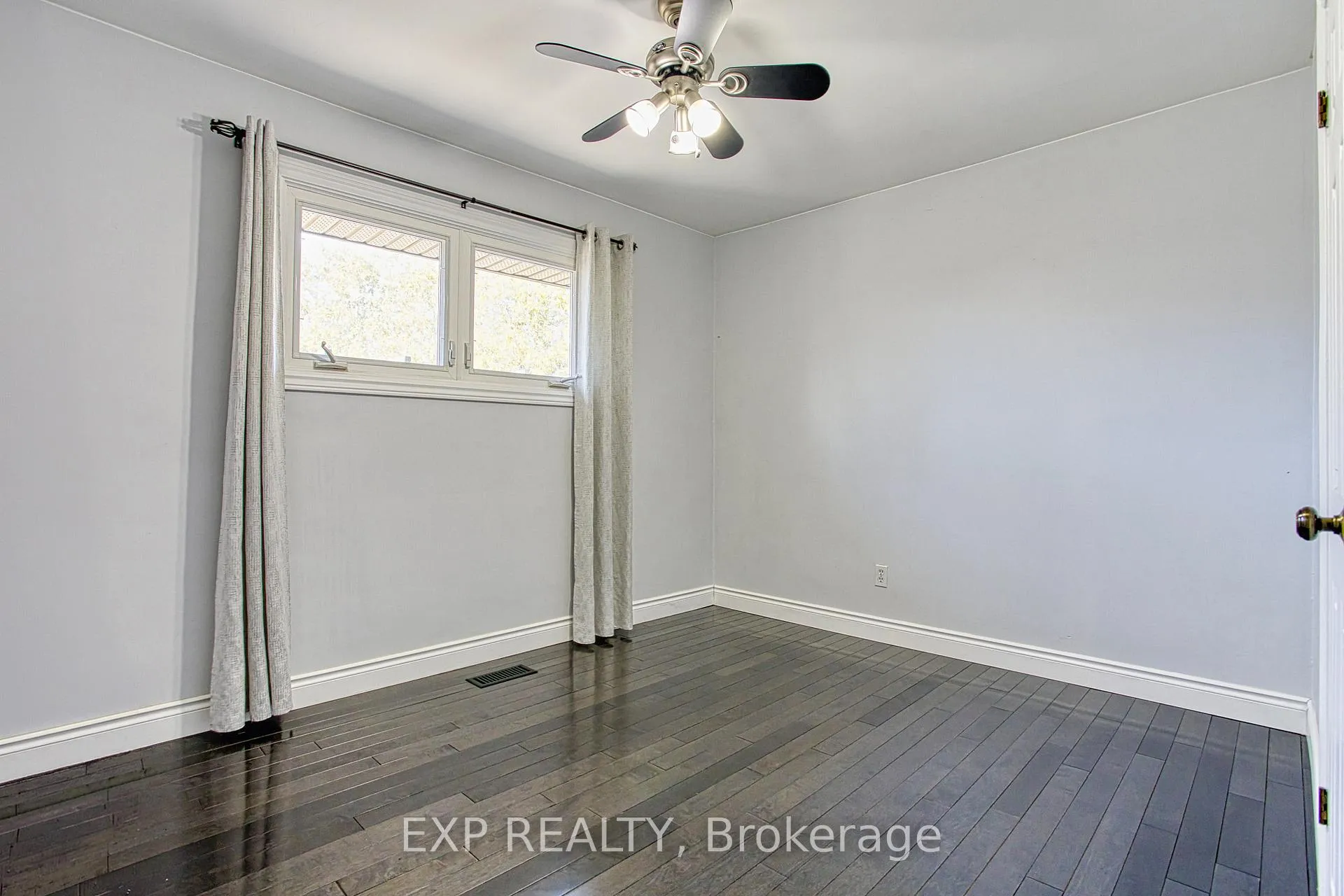 Photo 16 of Unit Upper Level, 71 East Street, Hamilton, Winona Park — HOMEH