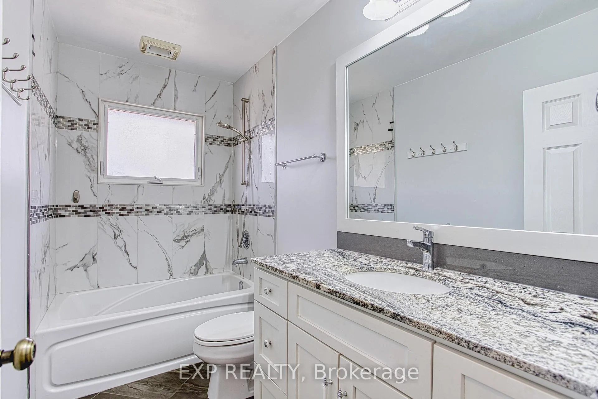 Photo 17 of Unit Upper Level, 71 East Street, Hamilton, Winona Park — HOMEH