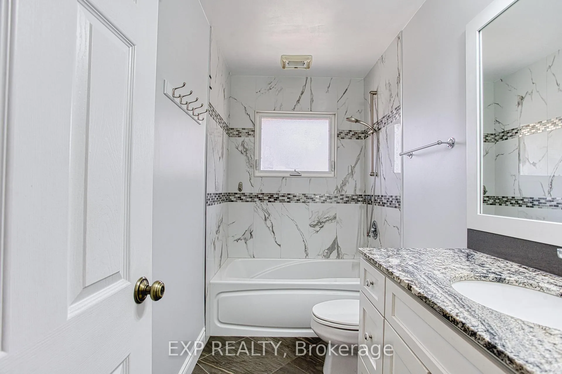 Photo 18 of Unit Upper Level, 71 East Street, Hamilton, Winona Park — HOMEH