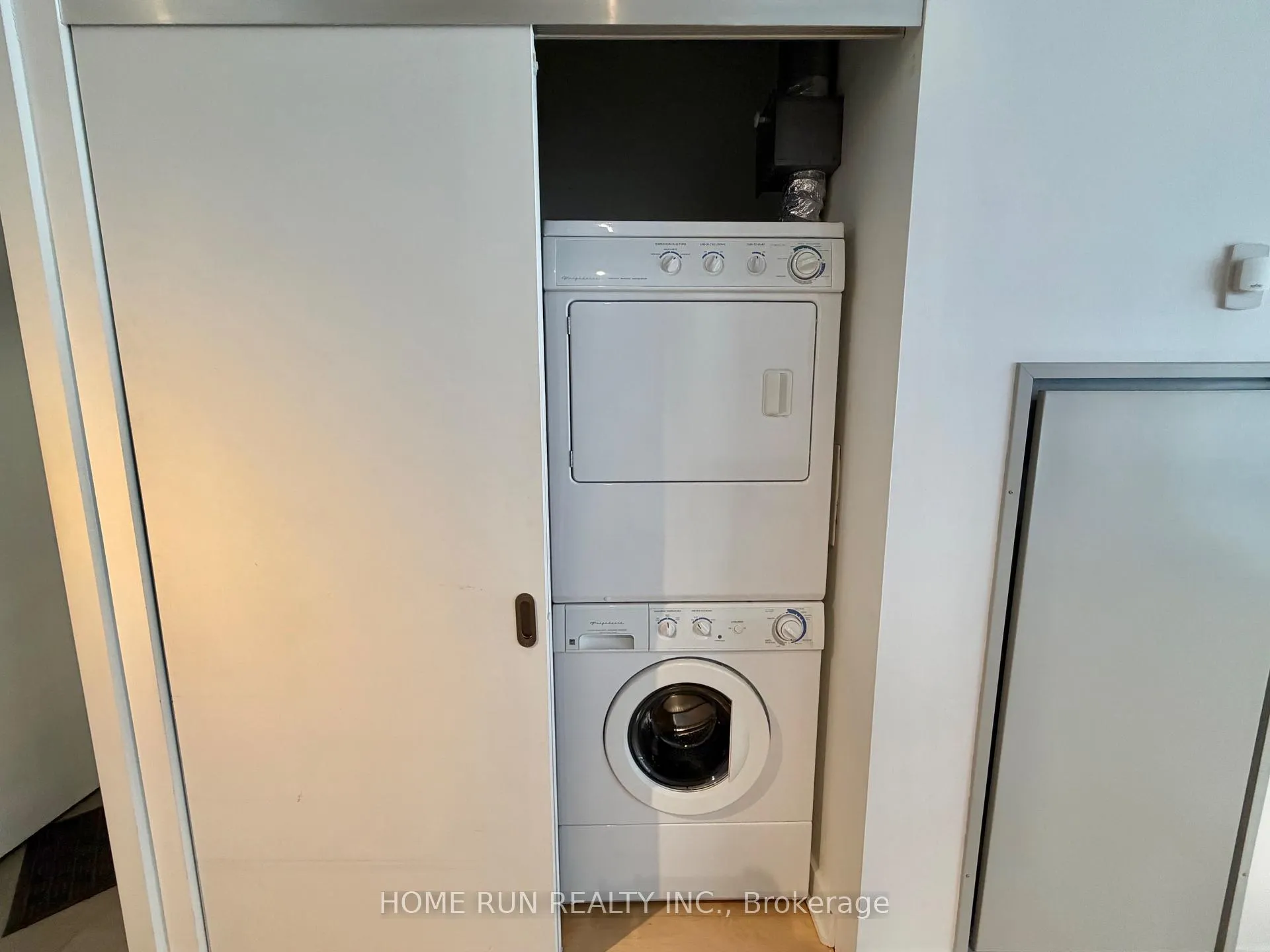 Photo 20 of Unit 210, 354 Gladstone Avenue, Ottawa, Ottawa Centre — HOMEH