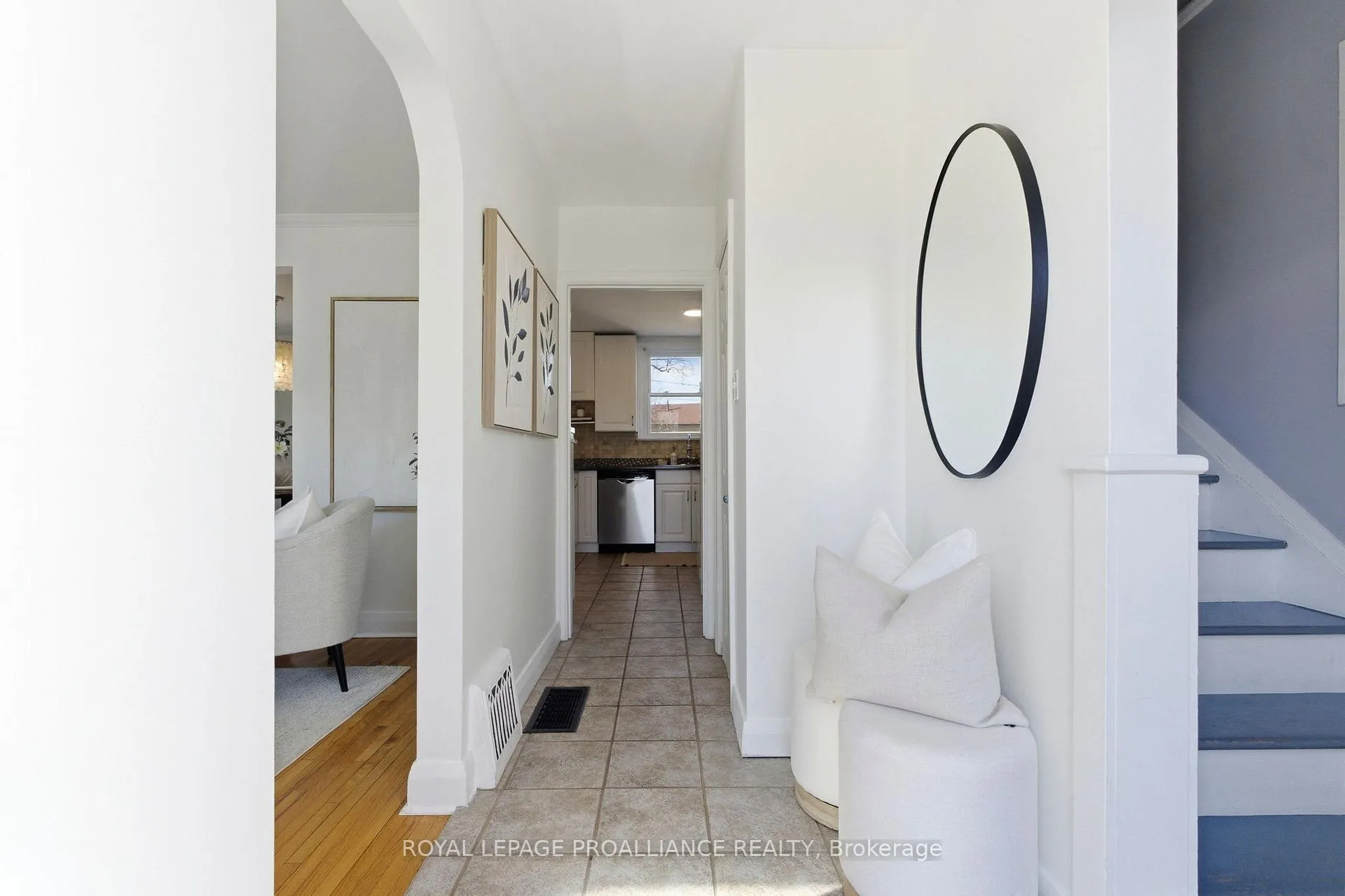 Photo 5 of 154 Munroe Street, Cobourg — HOMEH