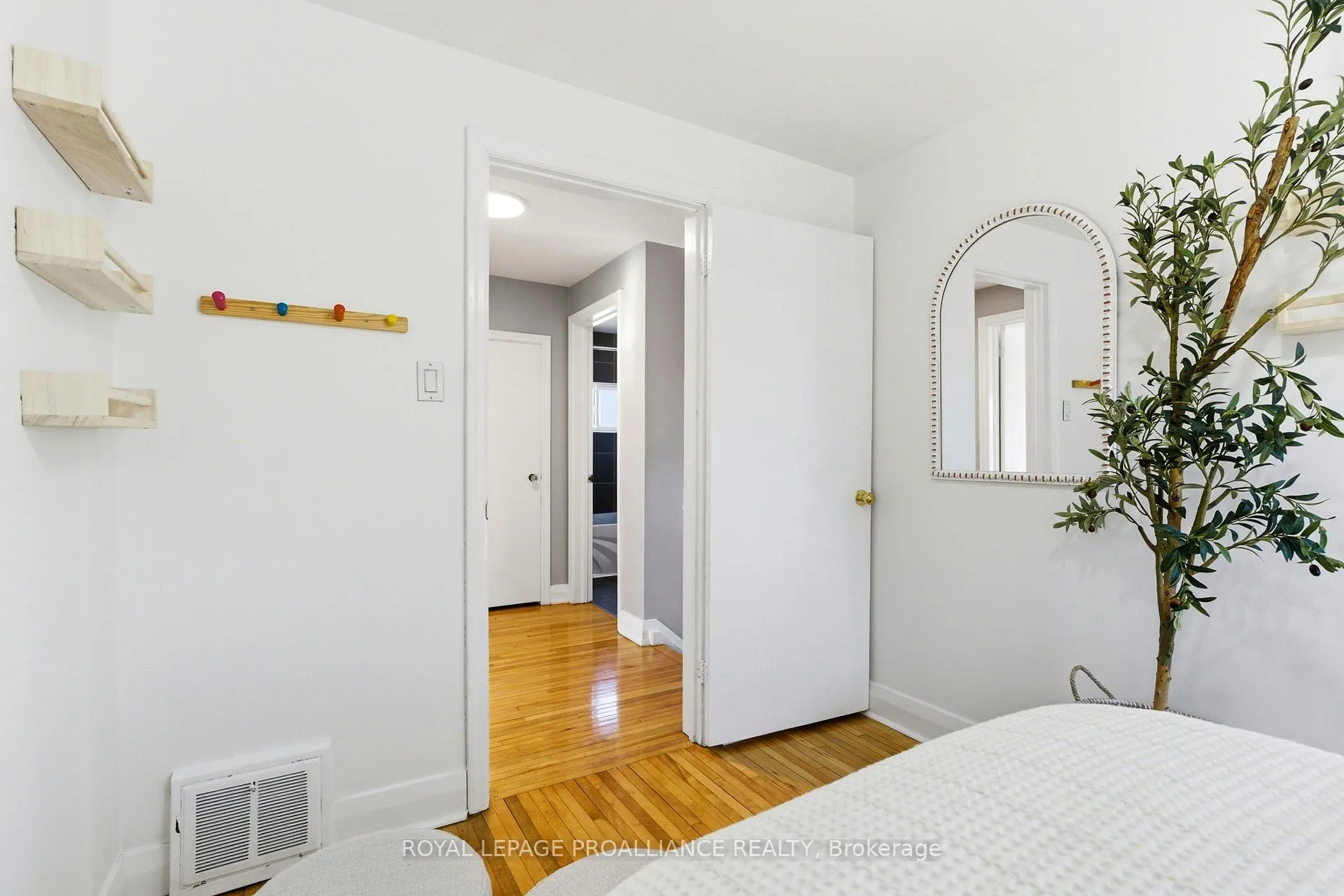 Photo 31 of 154 Munroe Street, Cobourg — HOMEH