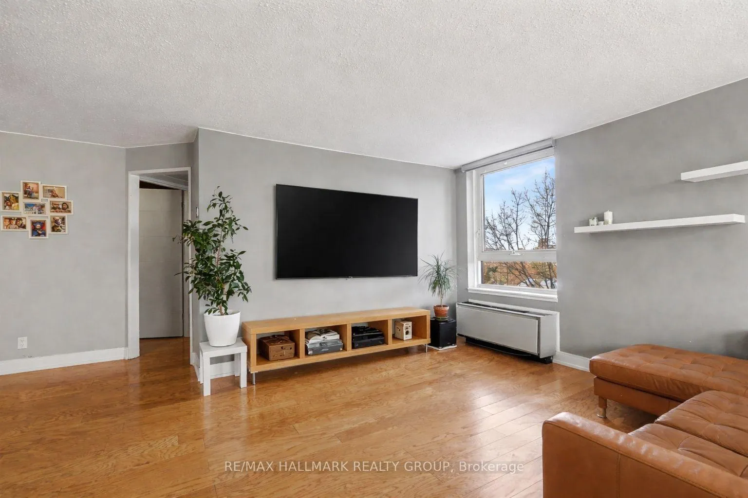 Photo 5 of Unit 616, 80 Sandcastle Drive, Ottawa, Leslie Park — HOMEH