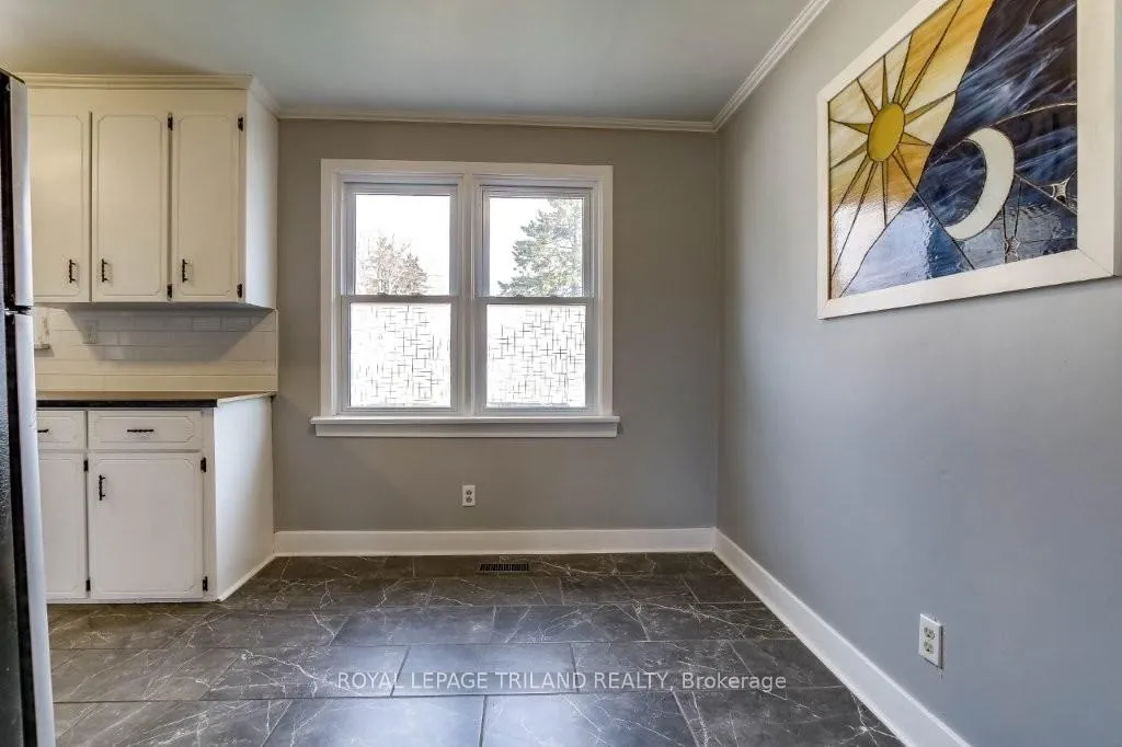 Photo 9 of 244 Forest Avenue, St. Thomas — HOMEH