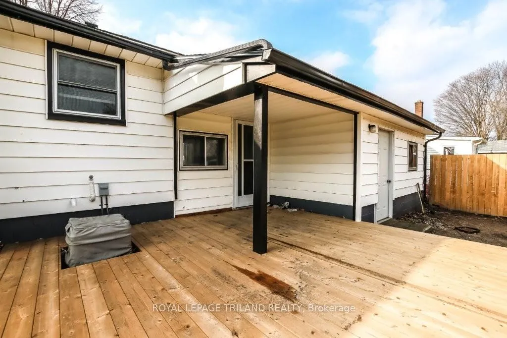 Photo 20 of 244 Forest Avenue, St. Thomas — HOMEH