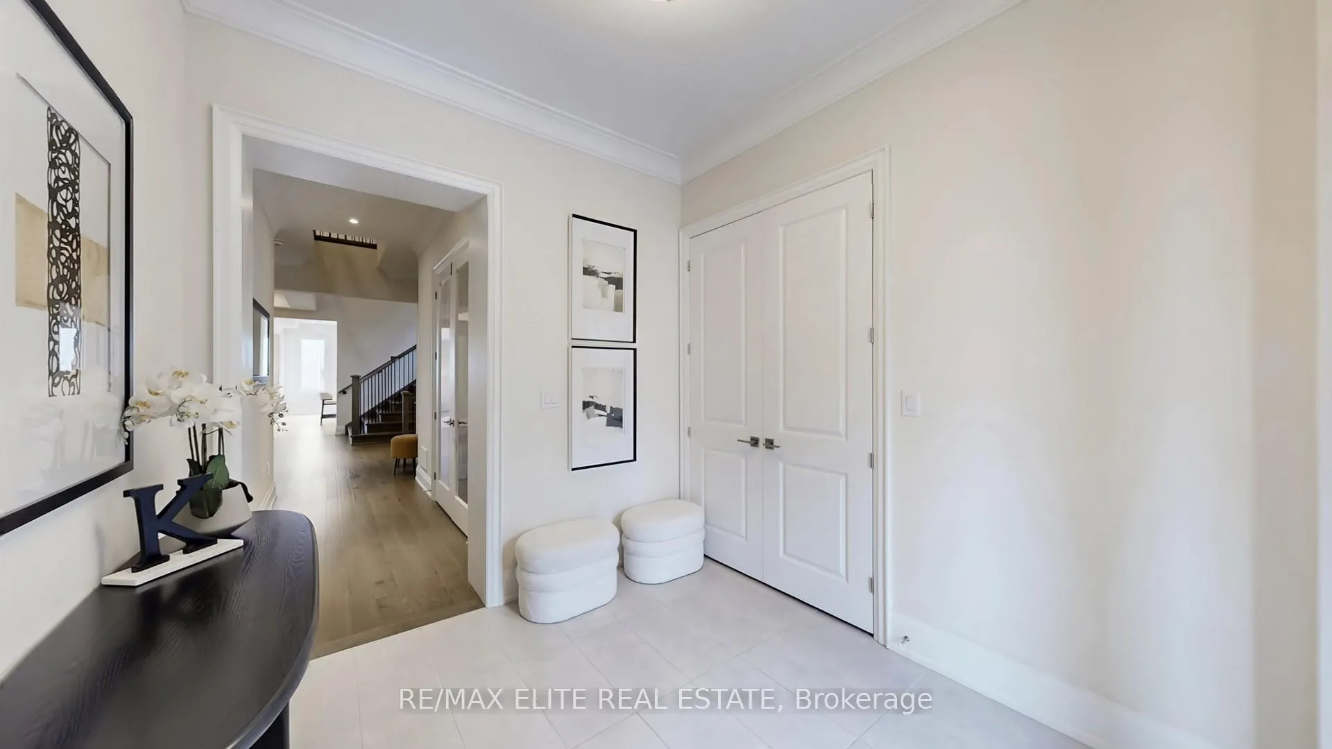 Photo 3 of 11 Dwell Avenue, Markham, Cachet — HOMEH