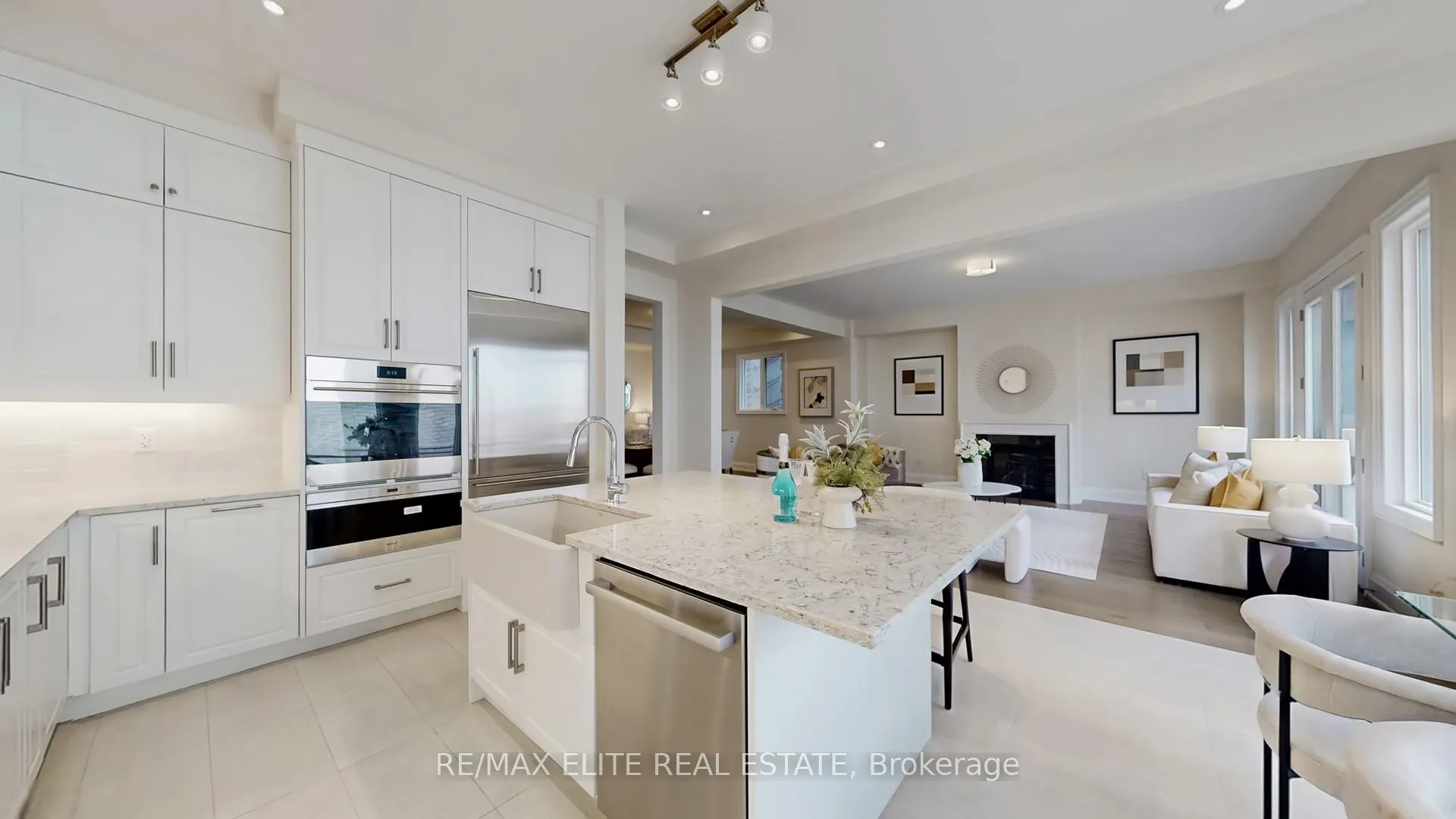 Photo 9 of 11 Dwell Avenue, Markham, Cachet — HOMEH