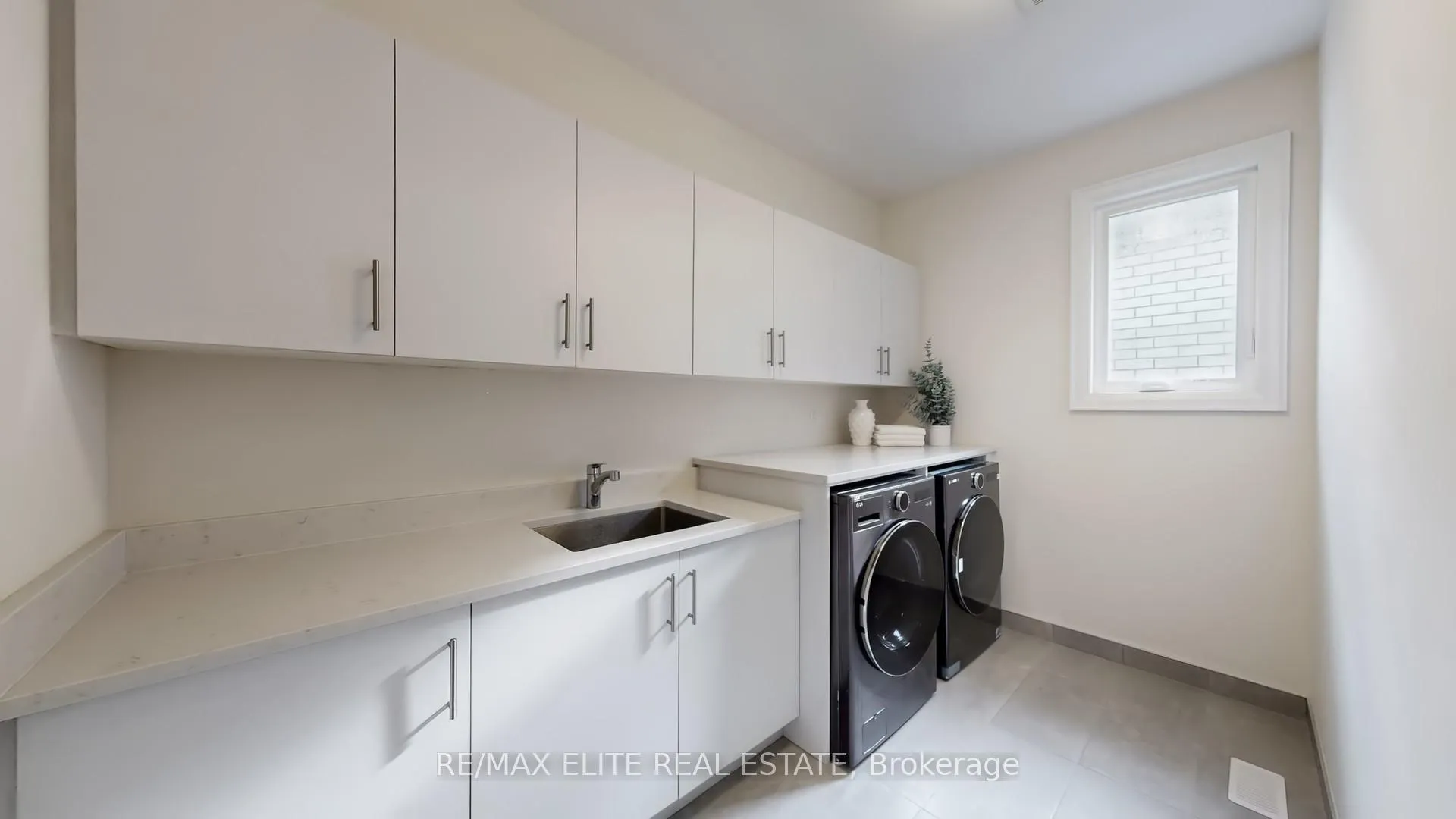 Photo 30 of 11 Dwell Avenue, Markham, Cachet — HOMEH