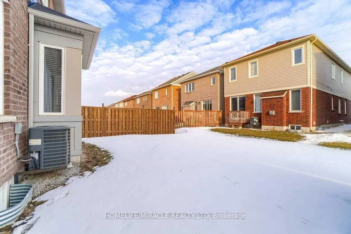 Photo 16 of 26 Emerald Coast Trail, Brampton, Northwest Brampton — HOMEH