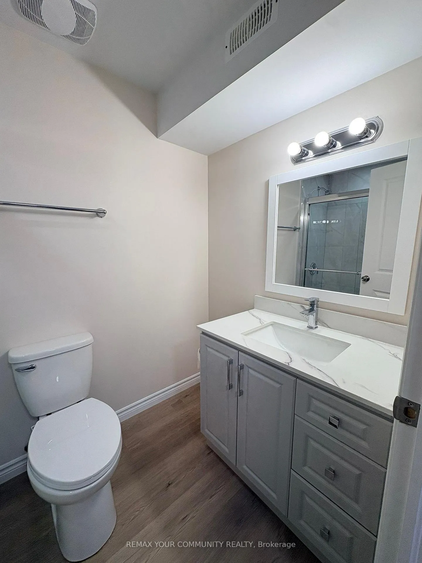 Photo 6 of Unit Bsmt, 19 Queens Crescent, Caledon, Bolton East — HOMEH