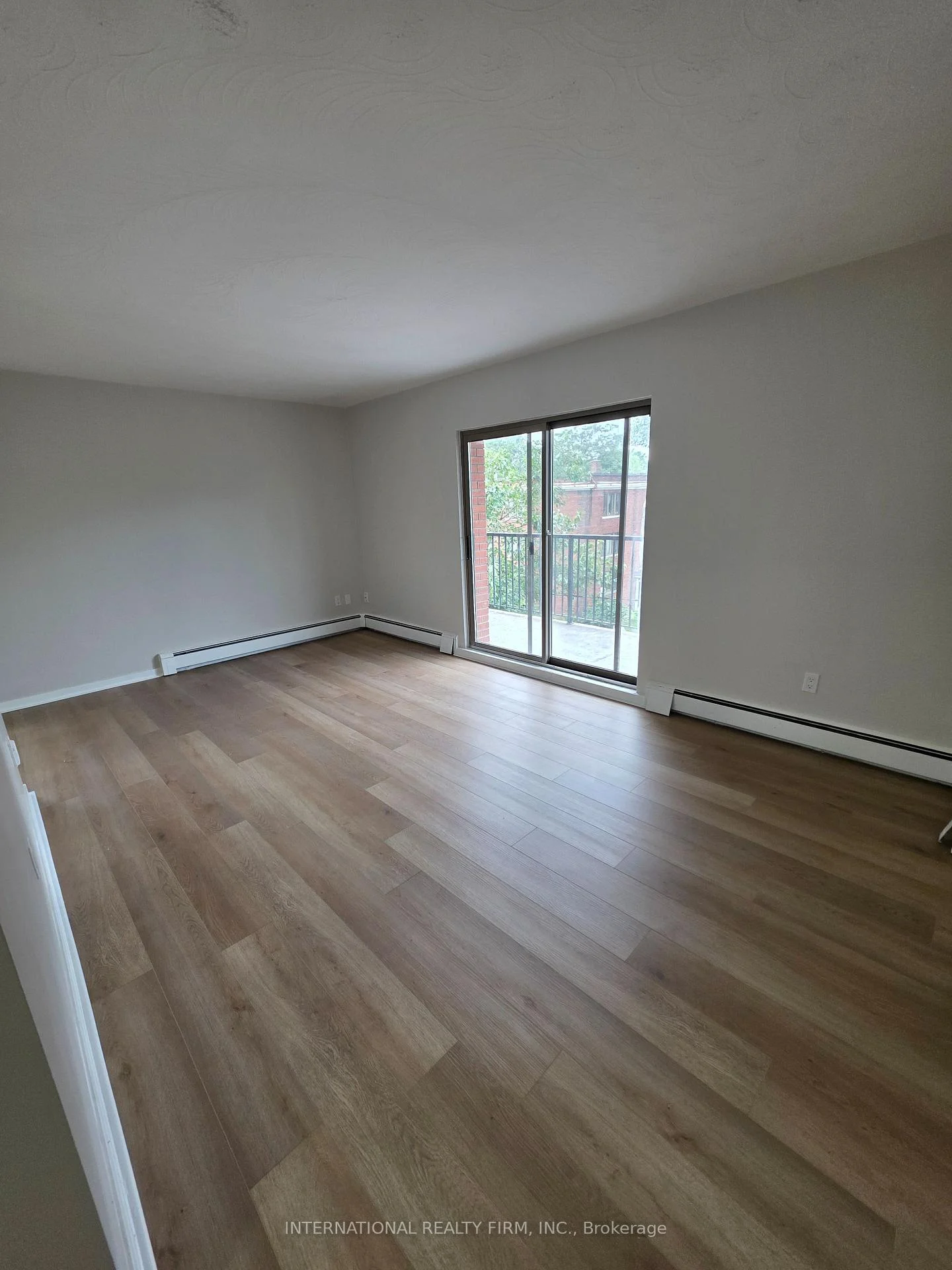 Photo 8 of Unit 302, 103 Emerald Street S, Hamilton, Stinson — HOMEH