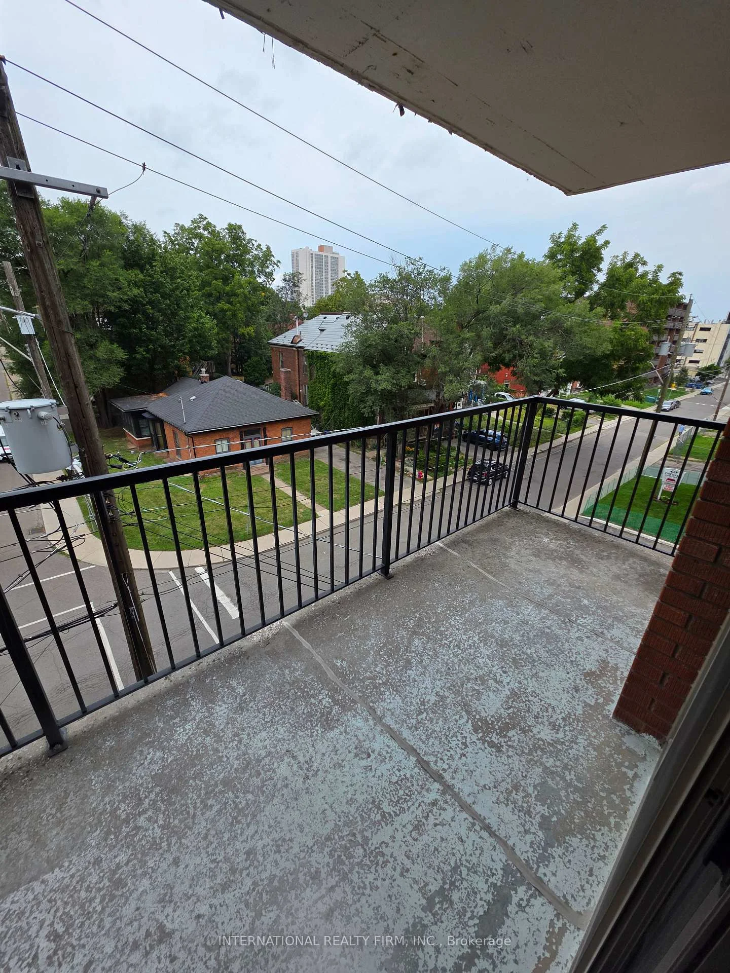 Photo 11 of Unit 302, 103 Emerald Street S, Hamilton, Stinson — HOMEH