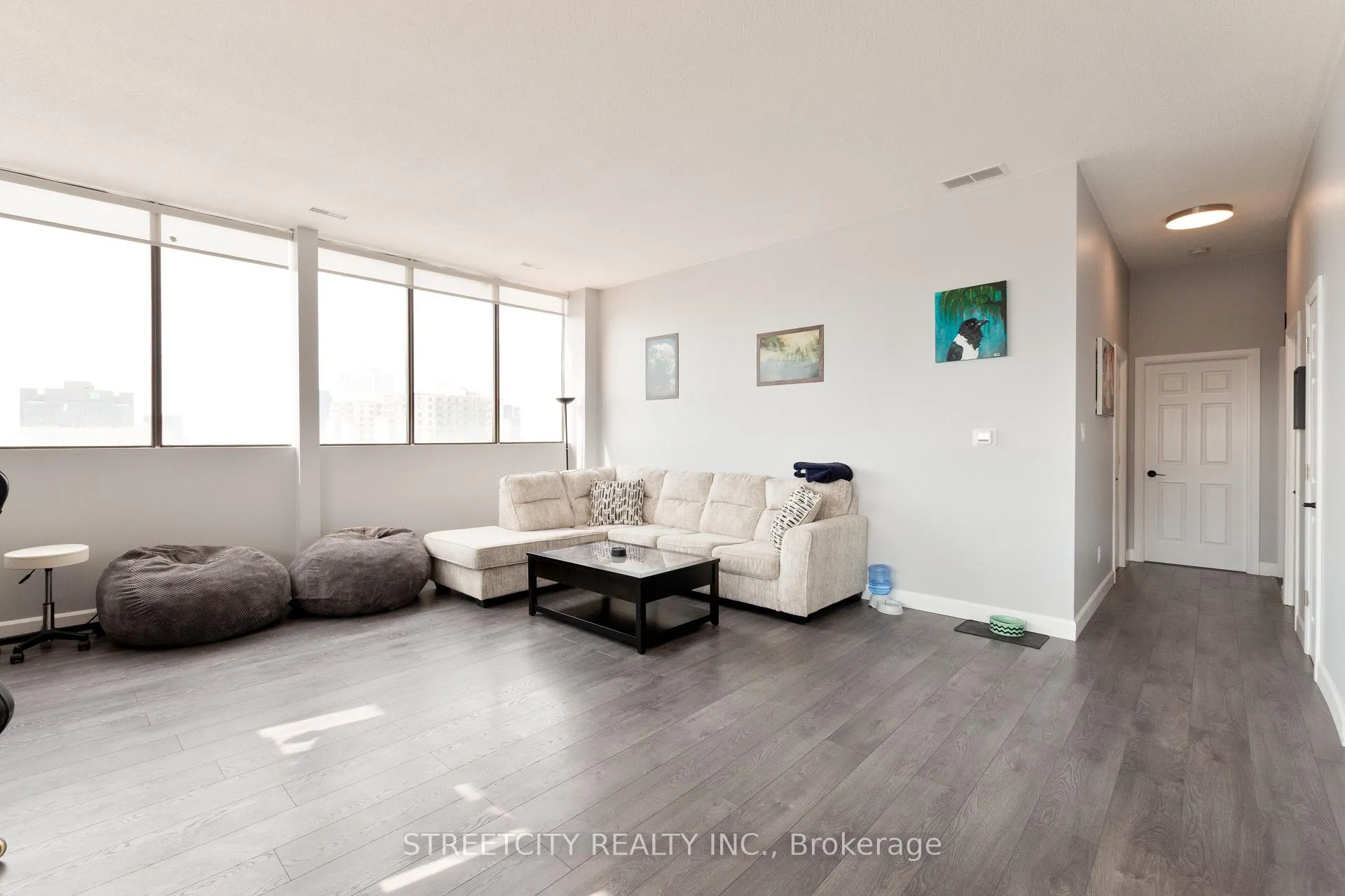 Photo 9 of Unit 2103, 389 Dundas Street, London, East K — HOMEH