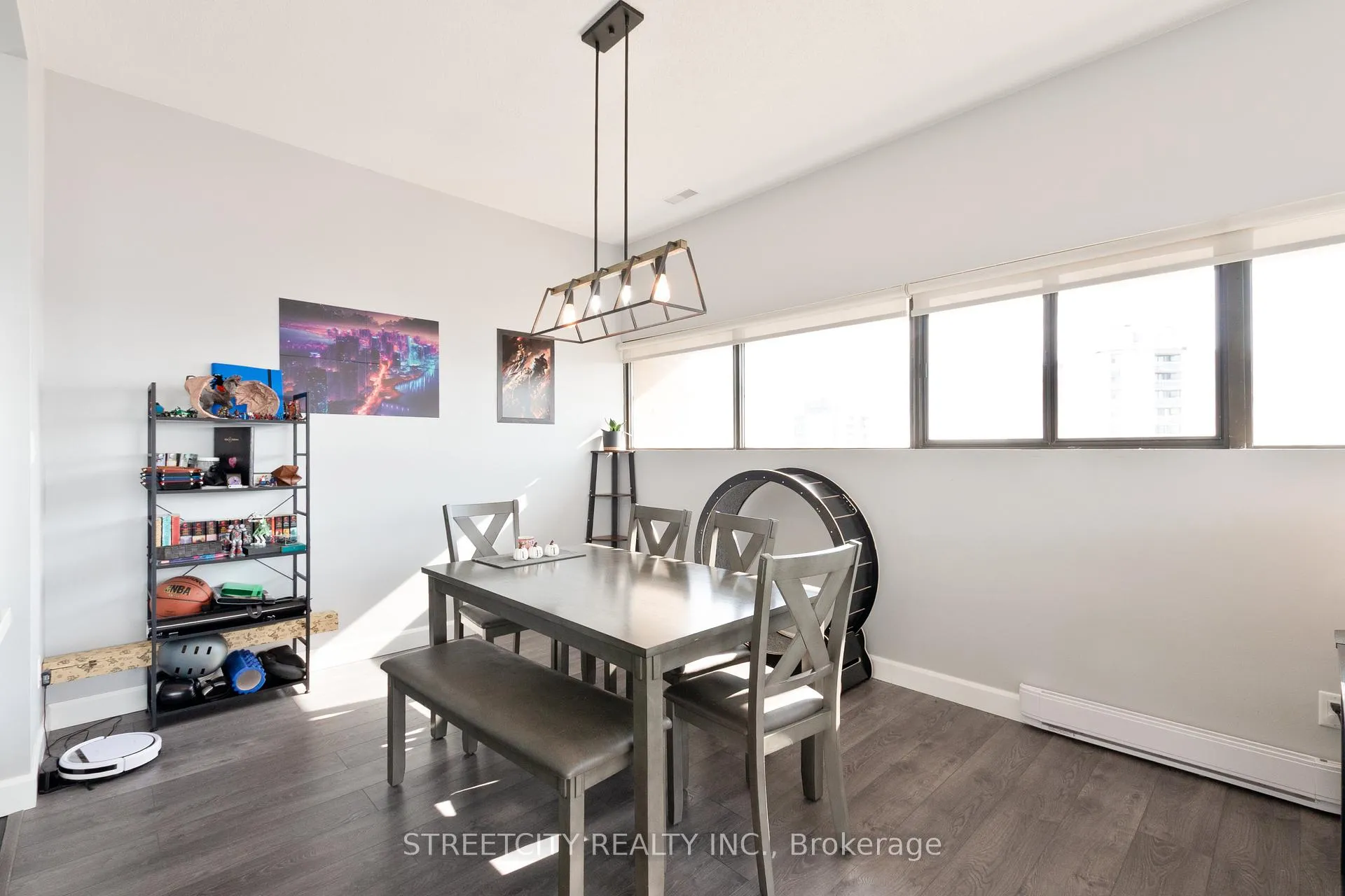 Photo 13 of Unit 2103, 389 Dundas Street, London, East K — HOMEH