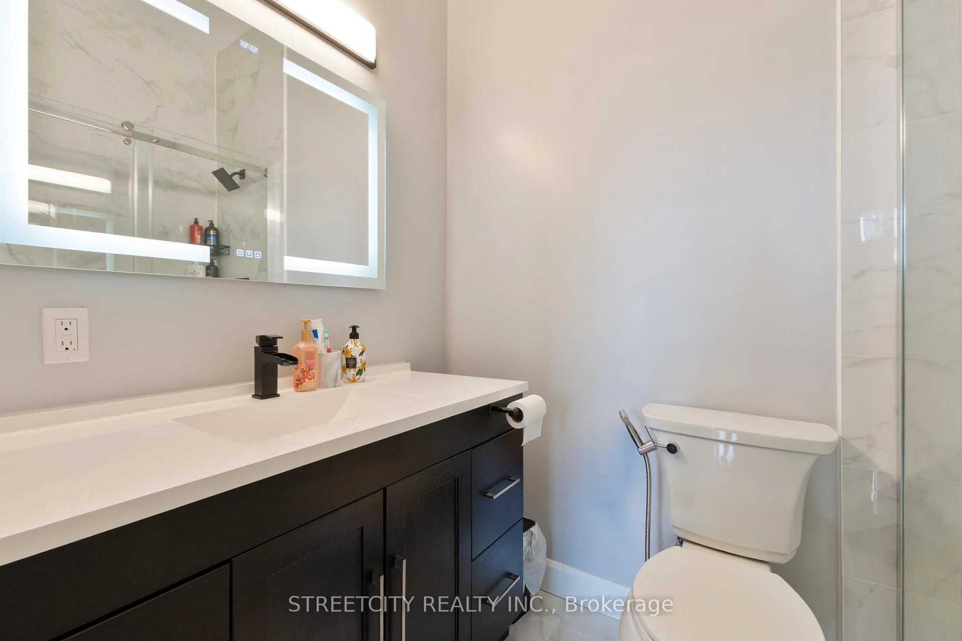 Photo 20 of Unit 2103, 389 Dundas Street, London, East K — HOMEH