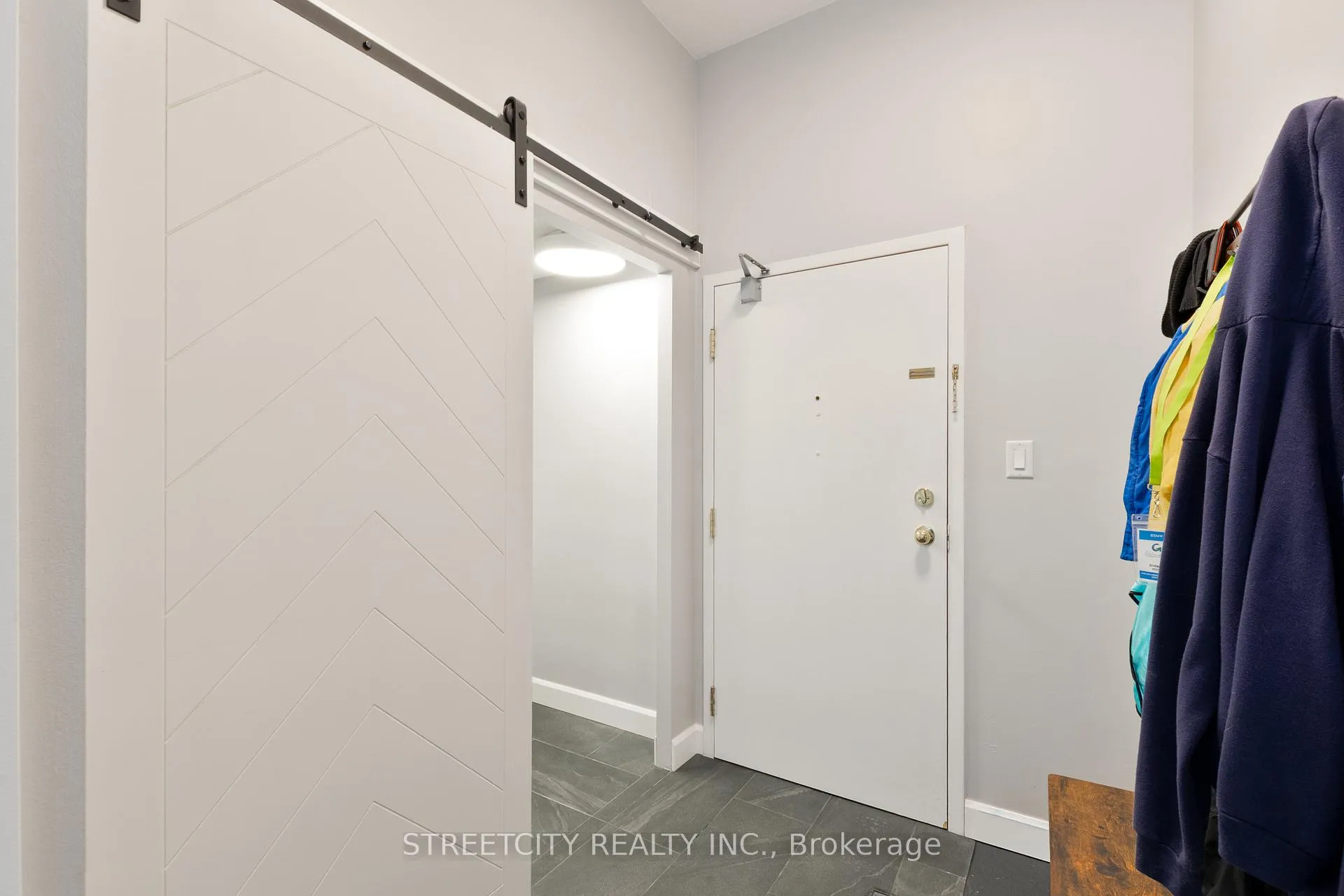 Photo 26 of Unit 2103, 389 Dundas Street, London, East K — HOMEH