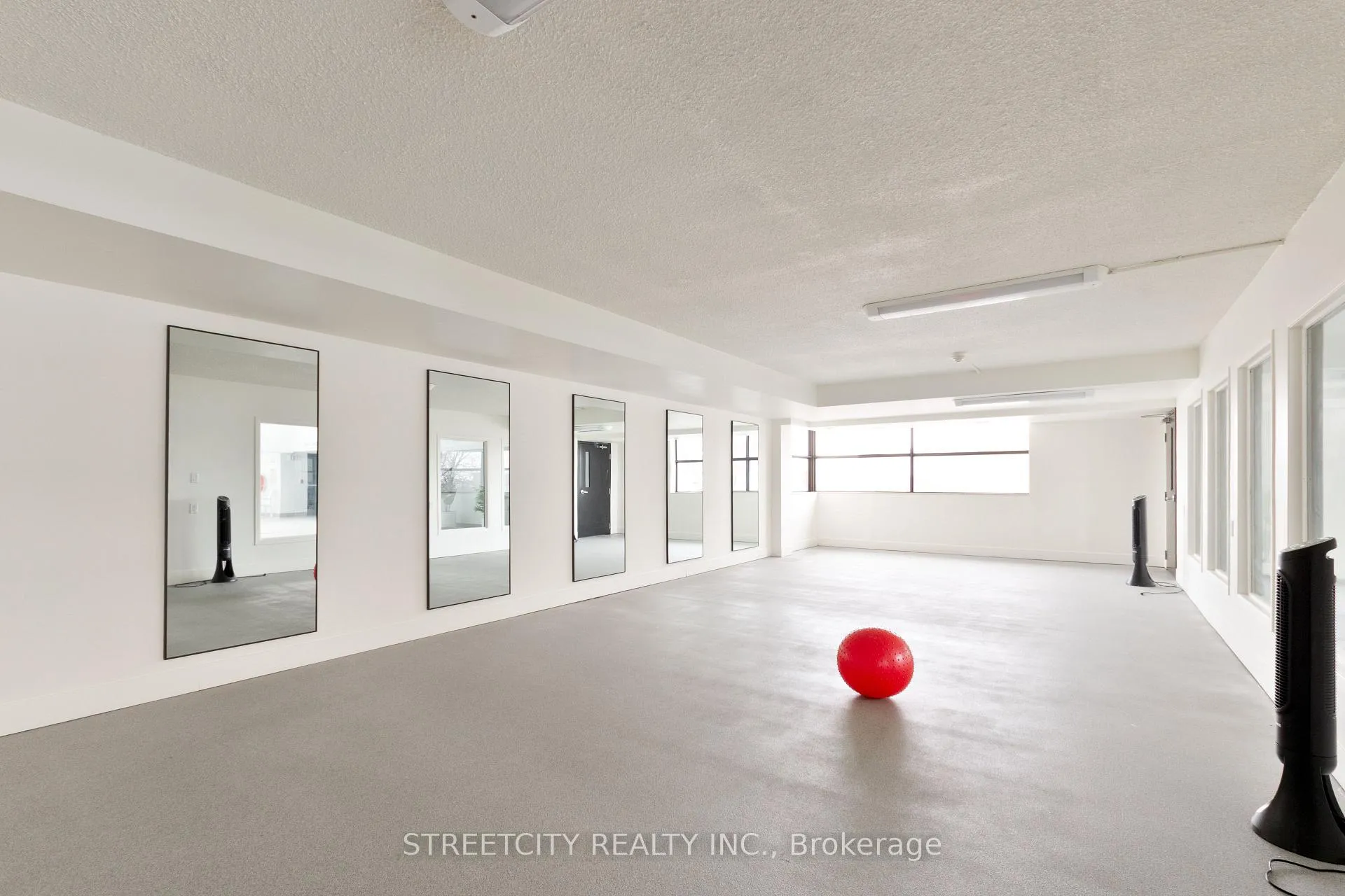 Photo 31 of Unit 2103, 389 Dundas Street, London, East K — HOMEH