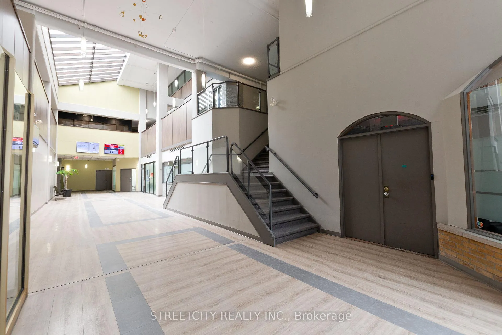 Photo 37 of Unit 2103, 389 Dundas Street, London, East K — HOMEH