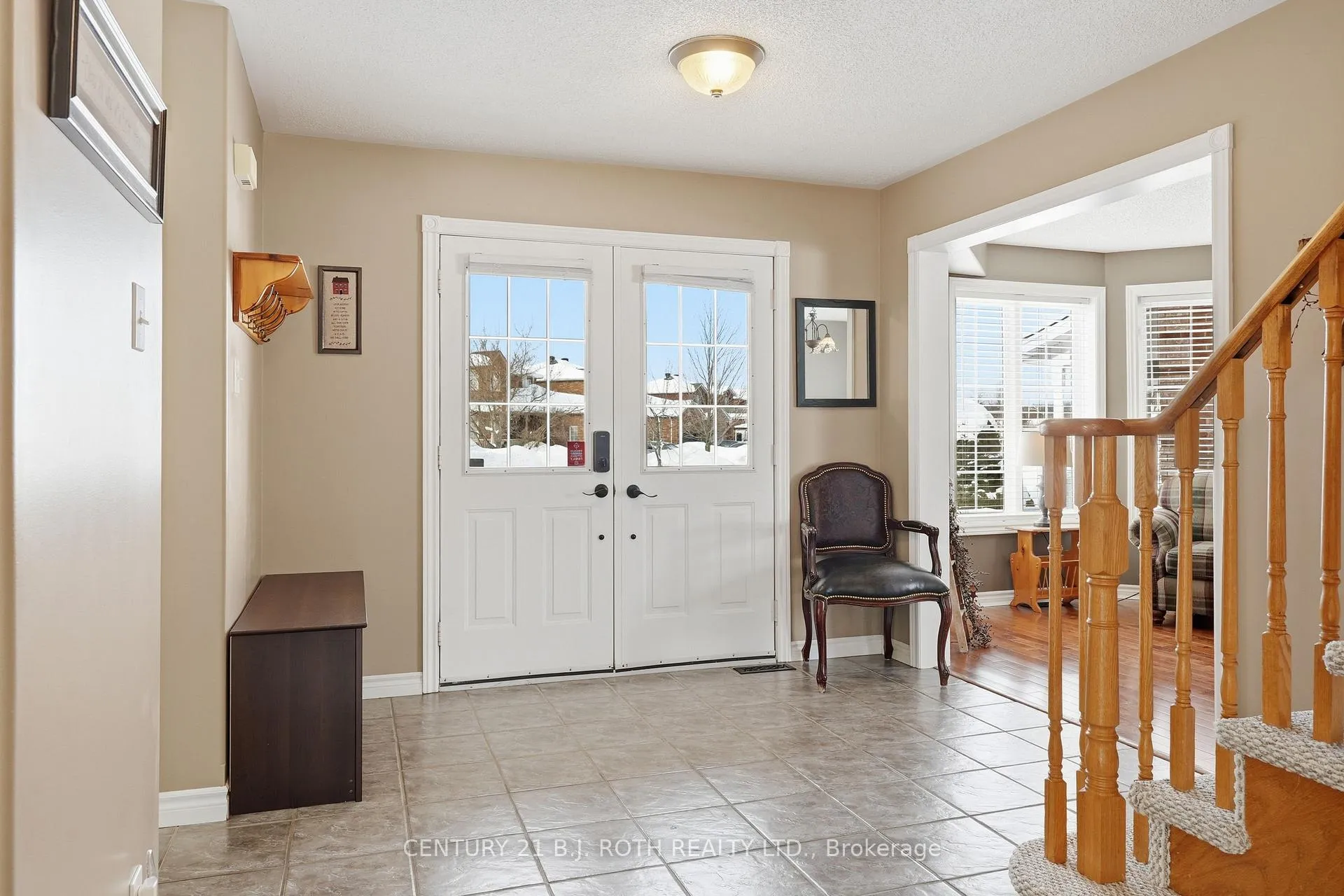 Photo 3 of 189 Pringle Drive, Barrie, Edgehill Drive — HOMEH