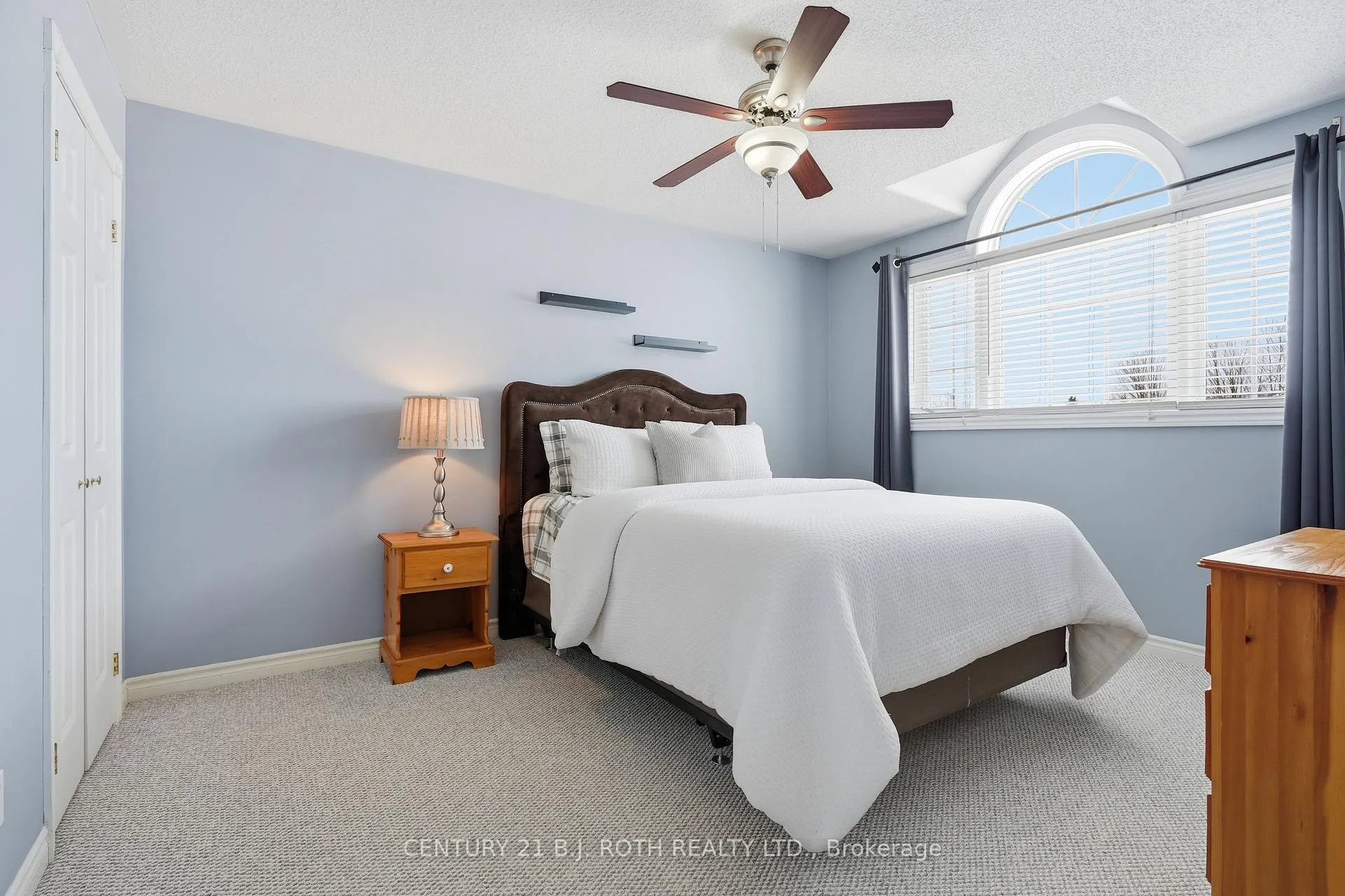 Photo 19 of 189 Pringle Drive, Barrie, Edgehill Drive — HOMEH