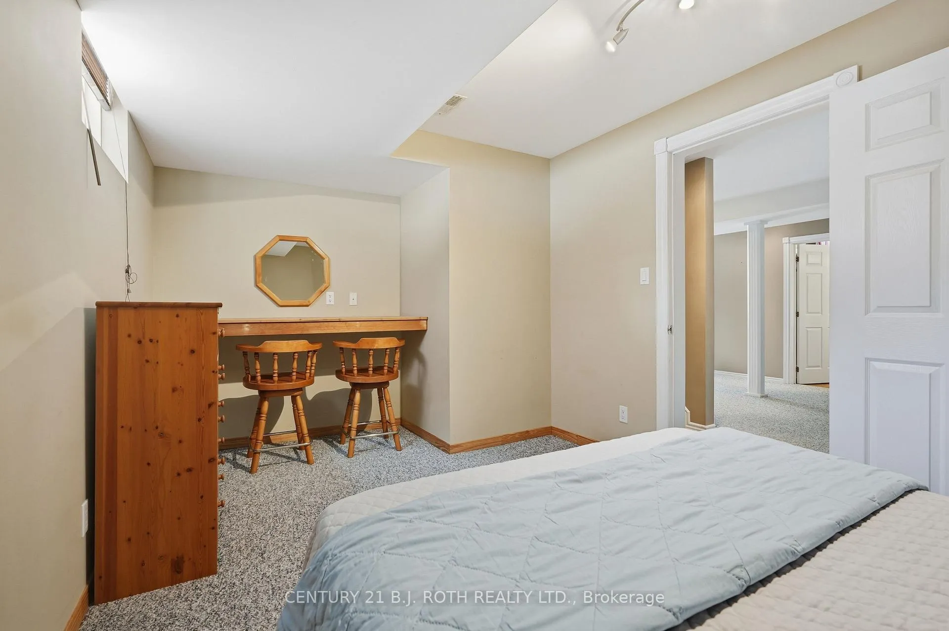 Photo 29 of 189 Pringle Drive, Barrie, Edgehill Drive — HOMEH